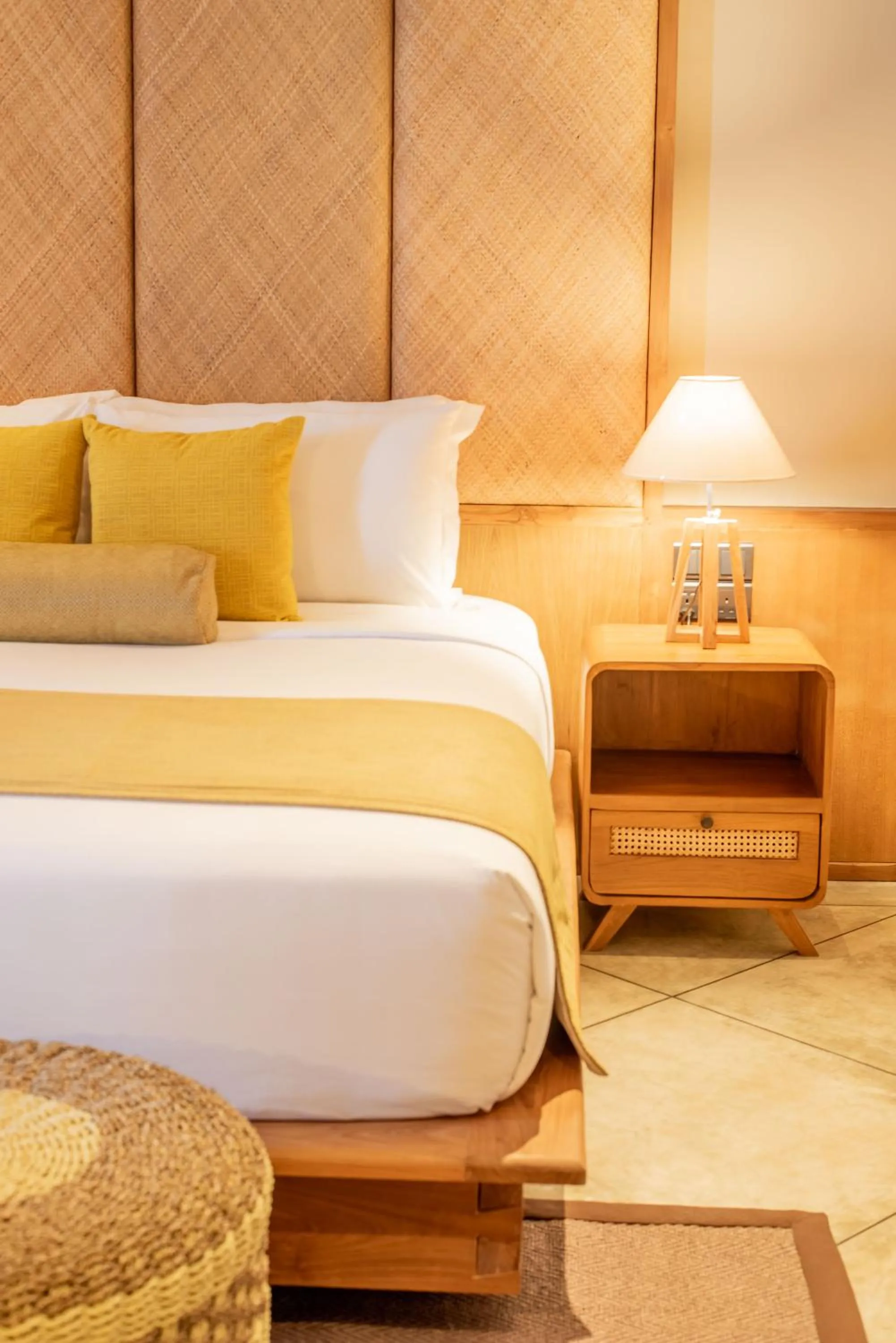 Bedroom, Bed in The Merchant