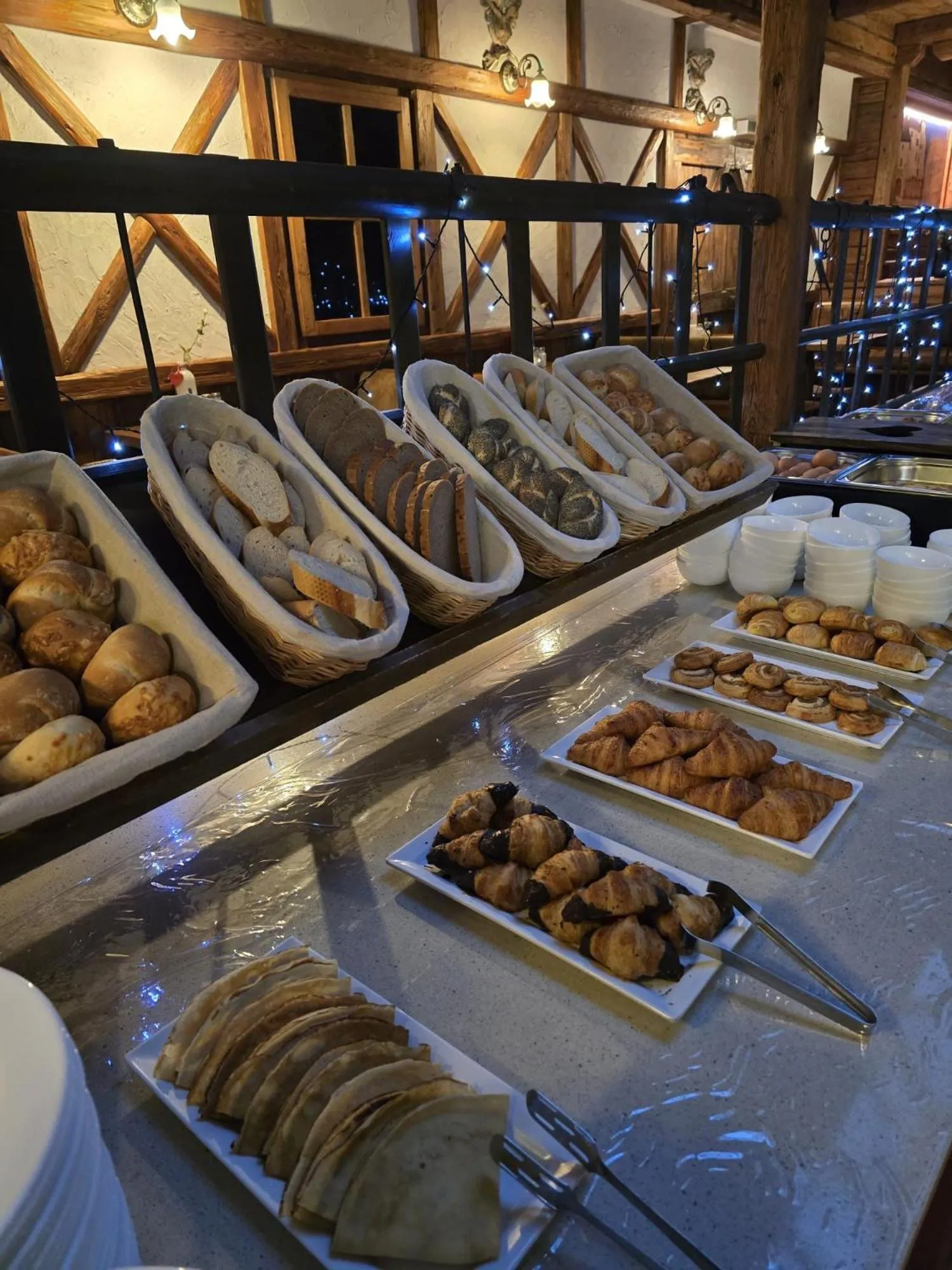 Breakfast in Hotel Enziana Wien