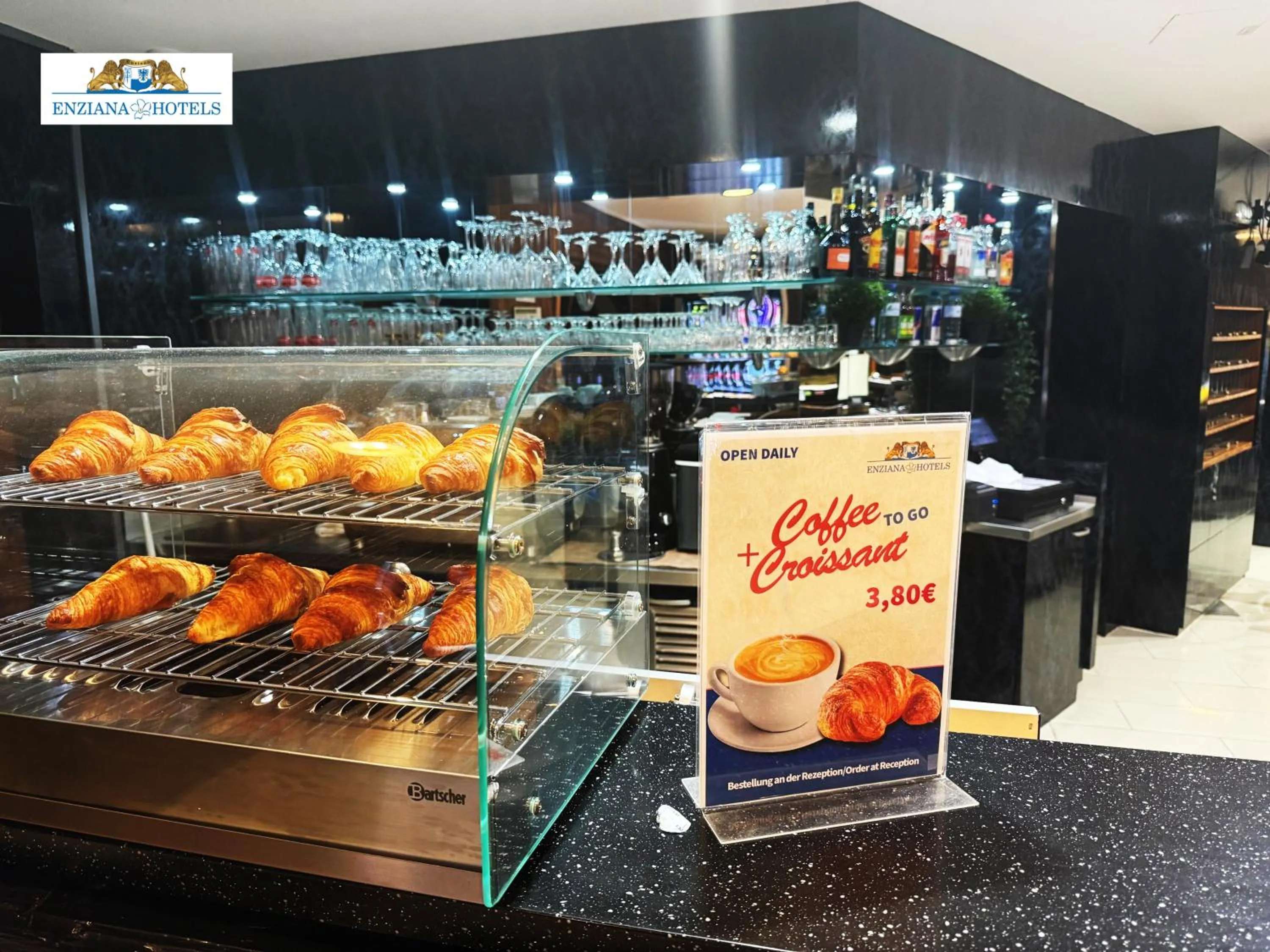 Food and drinks in Hotel Enziana Wien