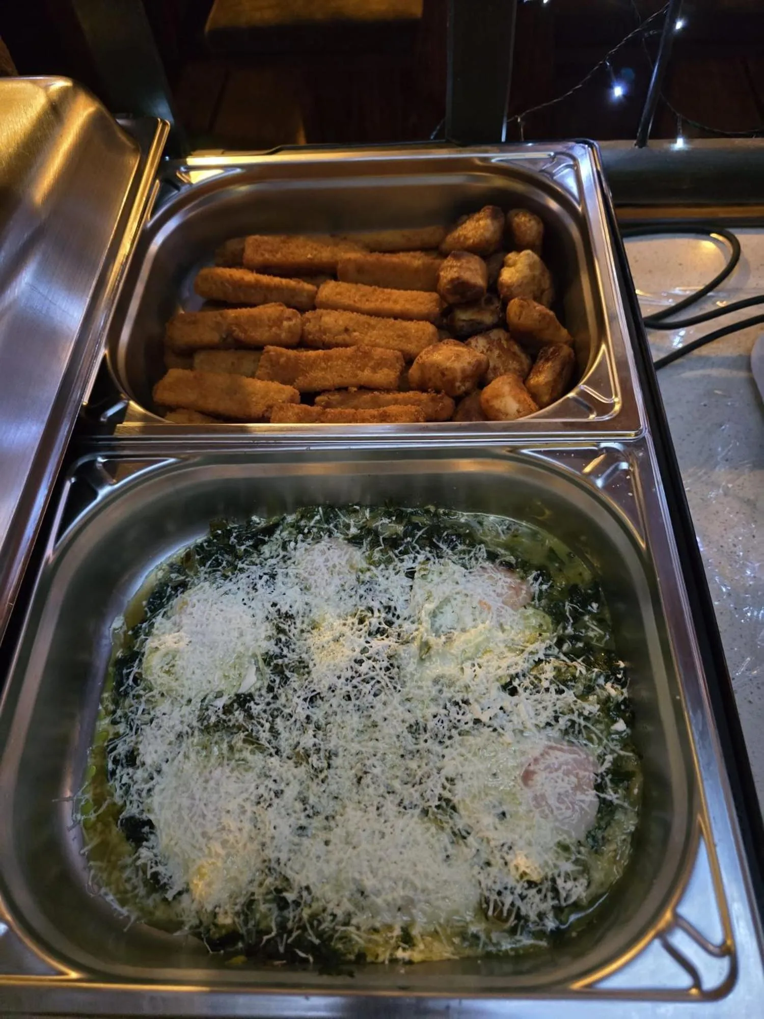 Buffet breakfast in Hotel Enziana Wien