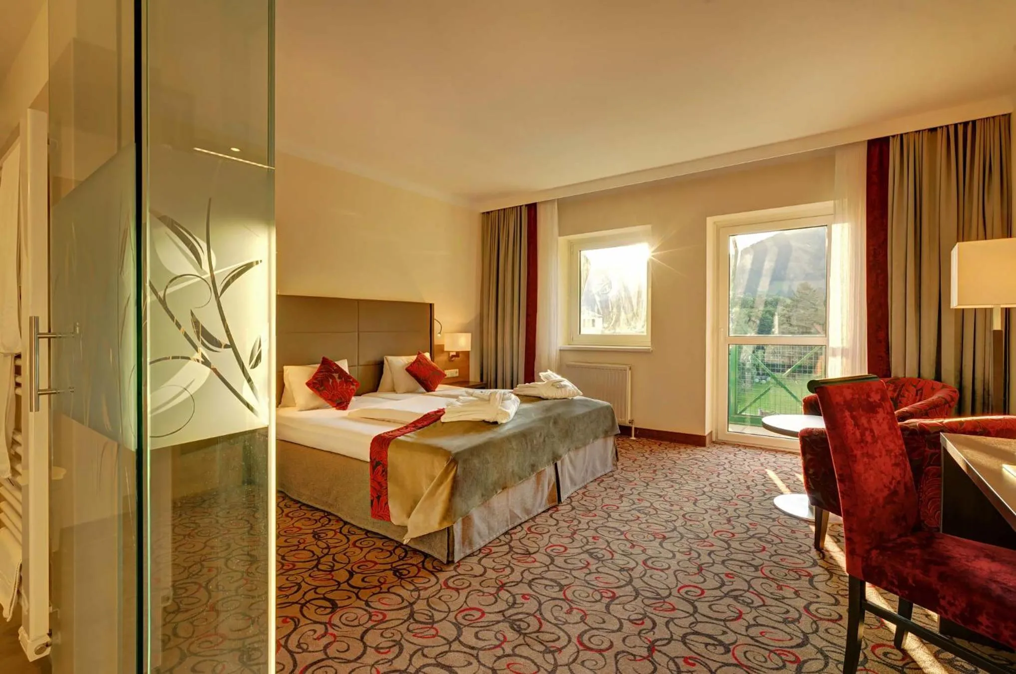 Photo of the whole room, Bed in Hotel Schneeberghof