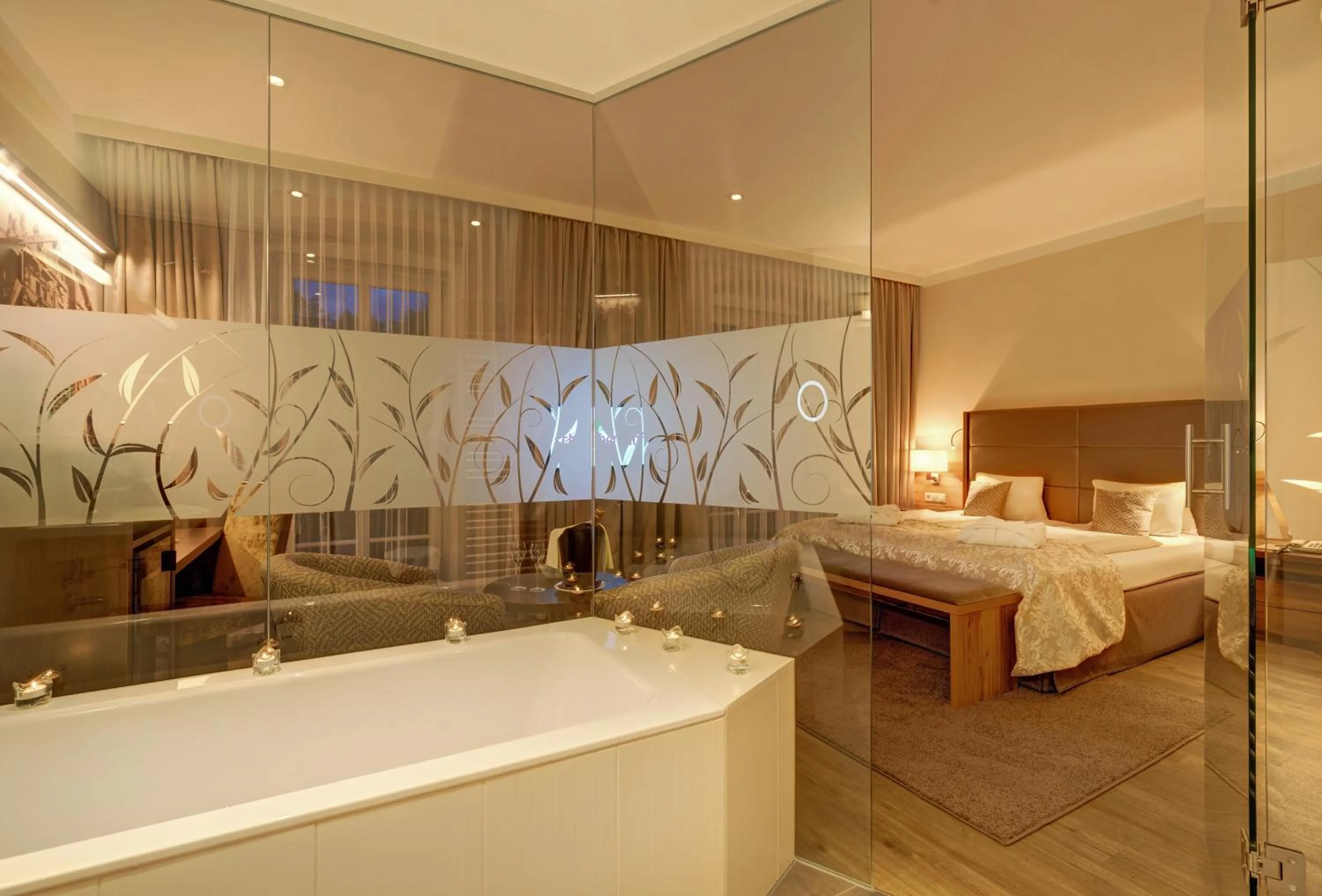 Photo of the whole room, Bed in Hotel Schneeberghof