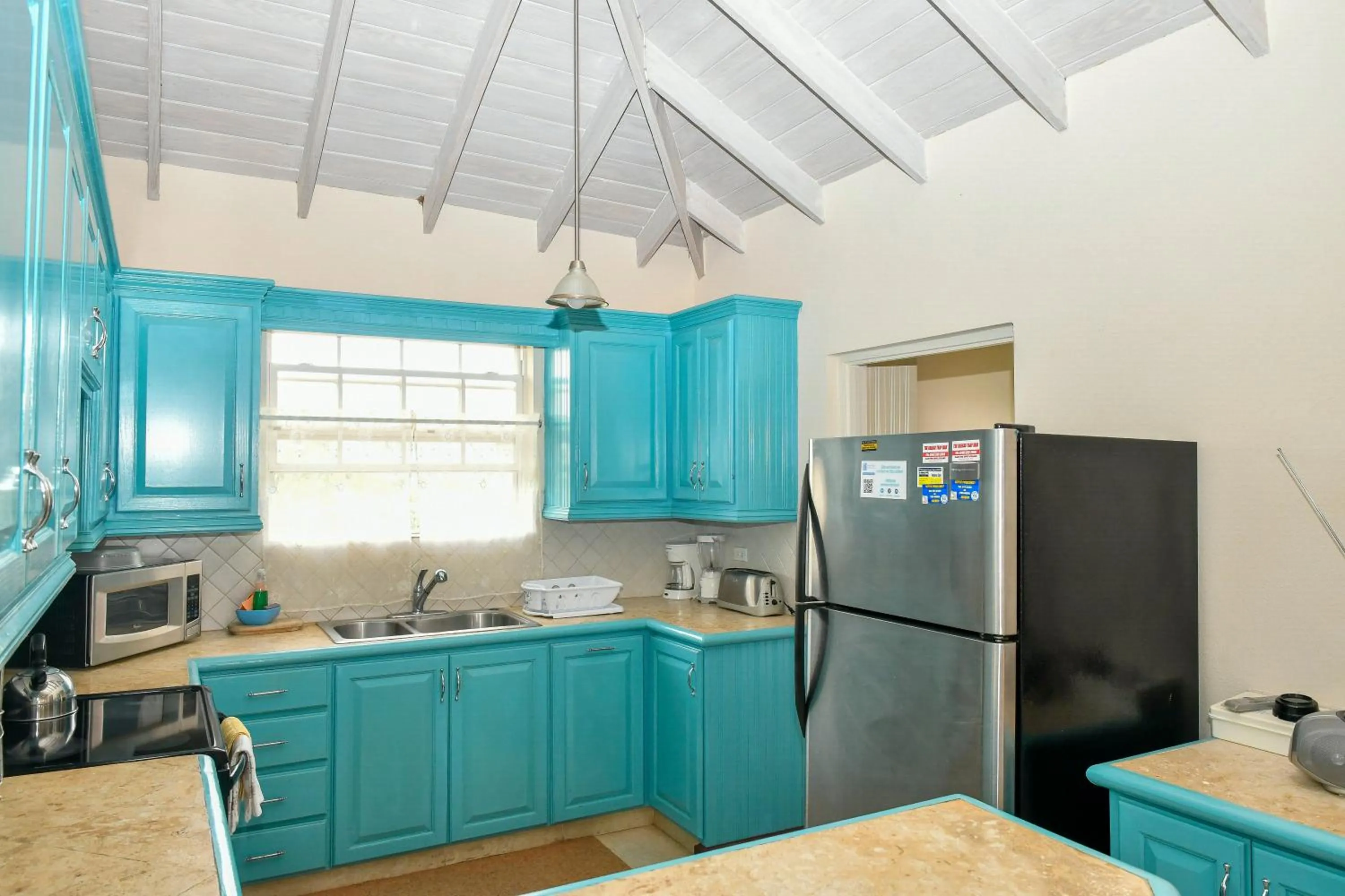 Kitchen or kitchenette in Best E Villas Providence Ch Ch