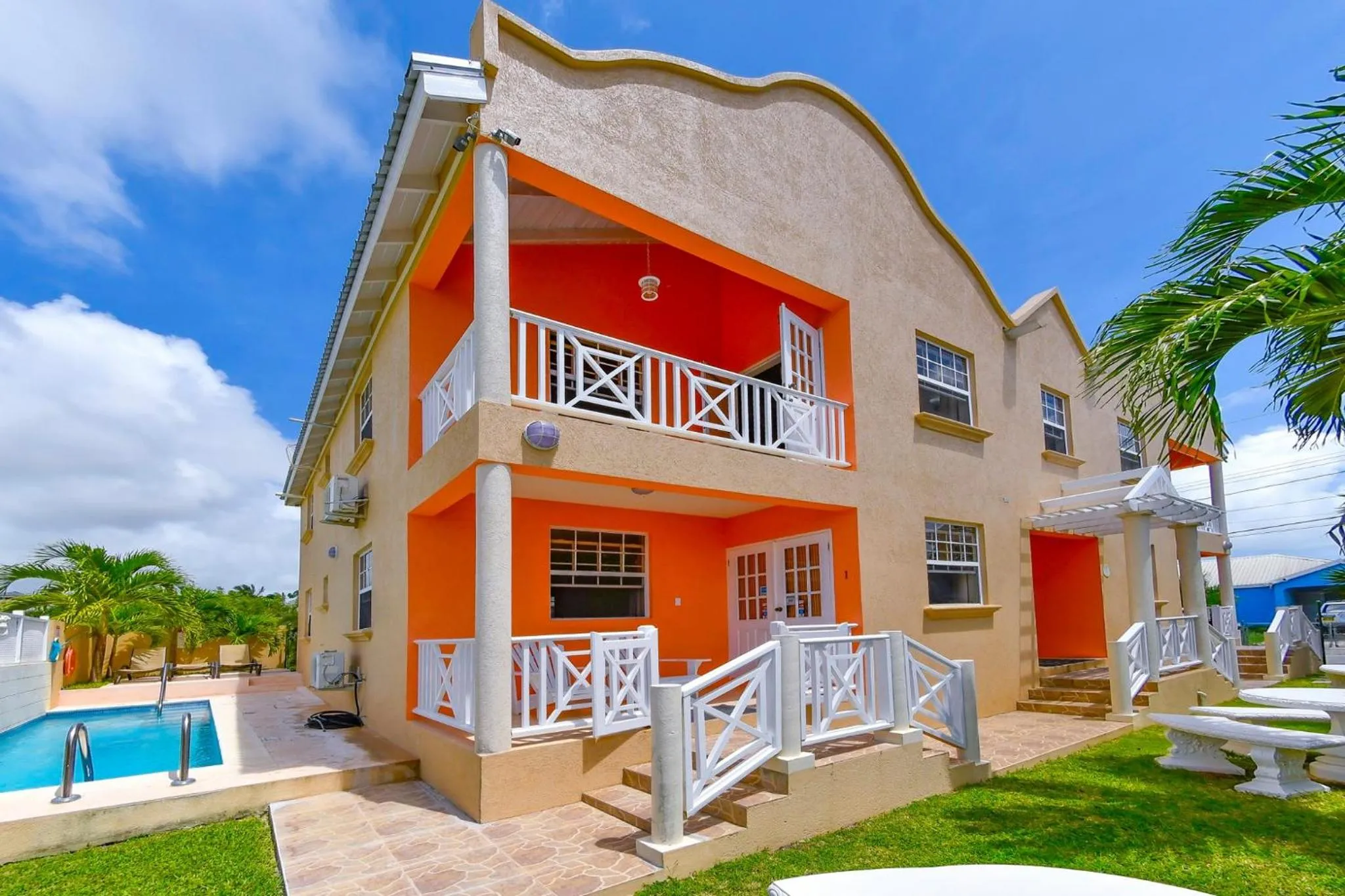 Property building in Best E Villas Providence Ch Ch