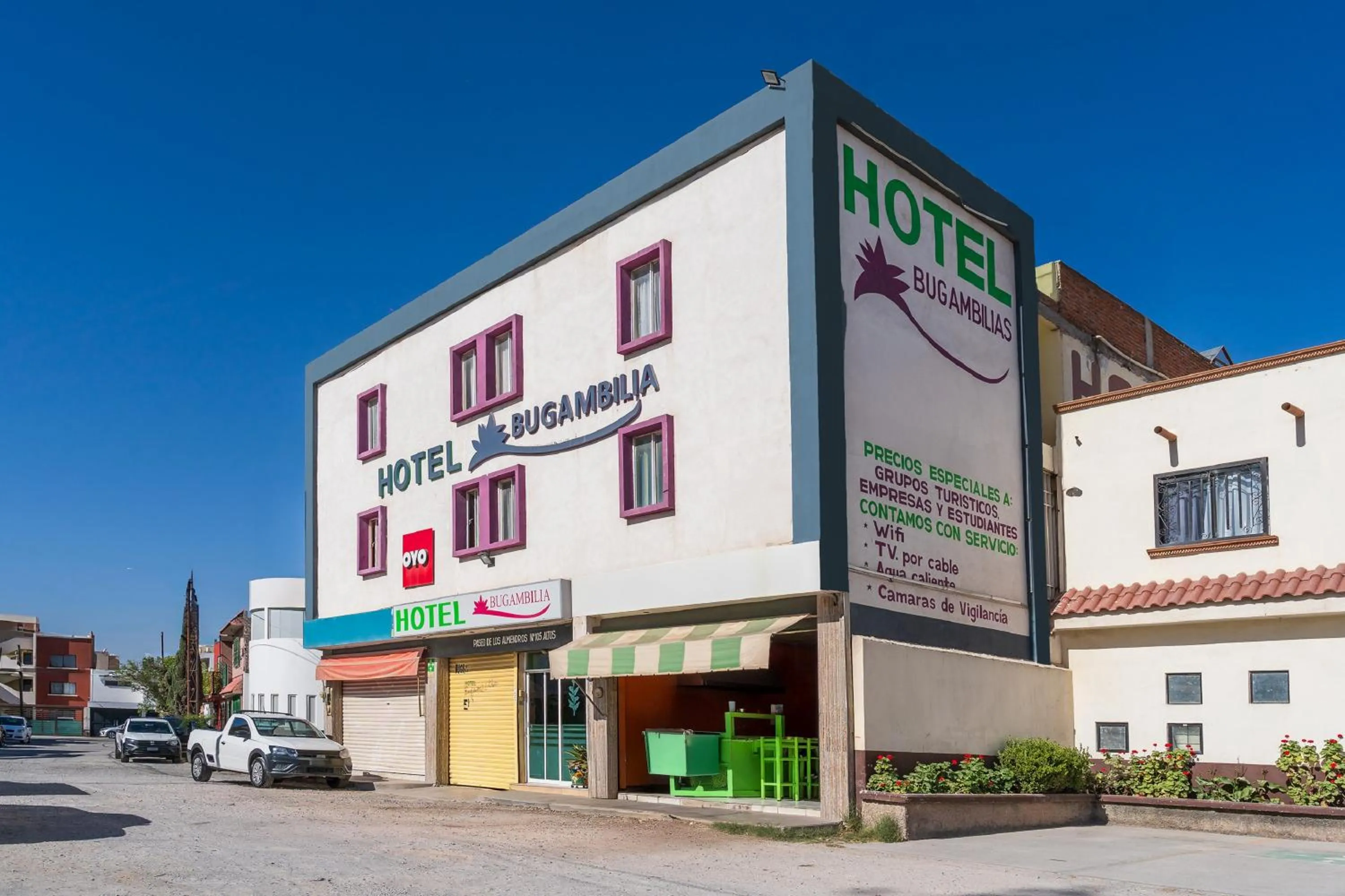 Property building in OYO Hotel Bugambilia, San Luis Potosí