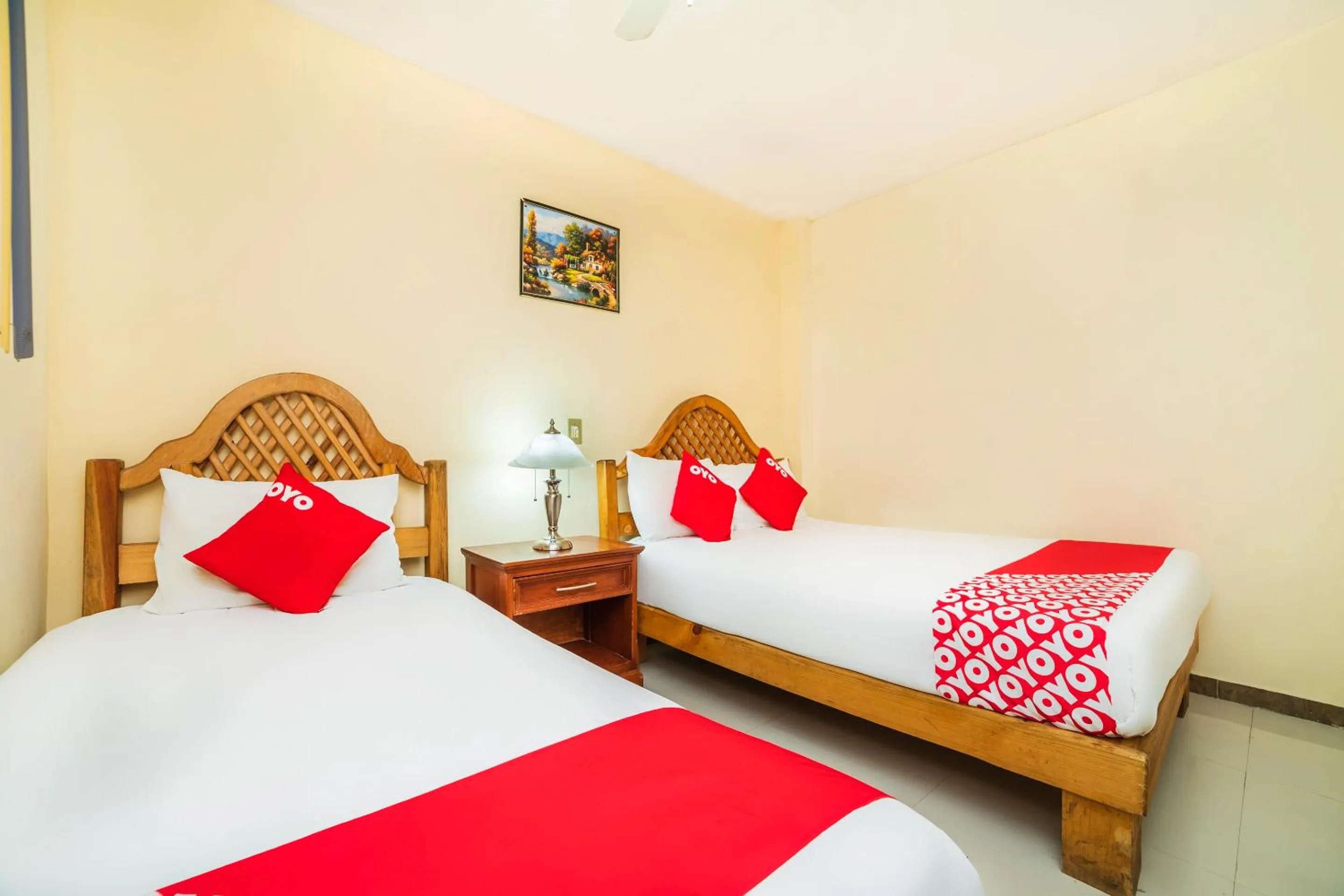 Bedroom, Bed in OYO Hotel Bugambilia, San Luis Potosí