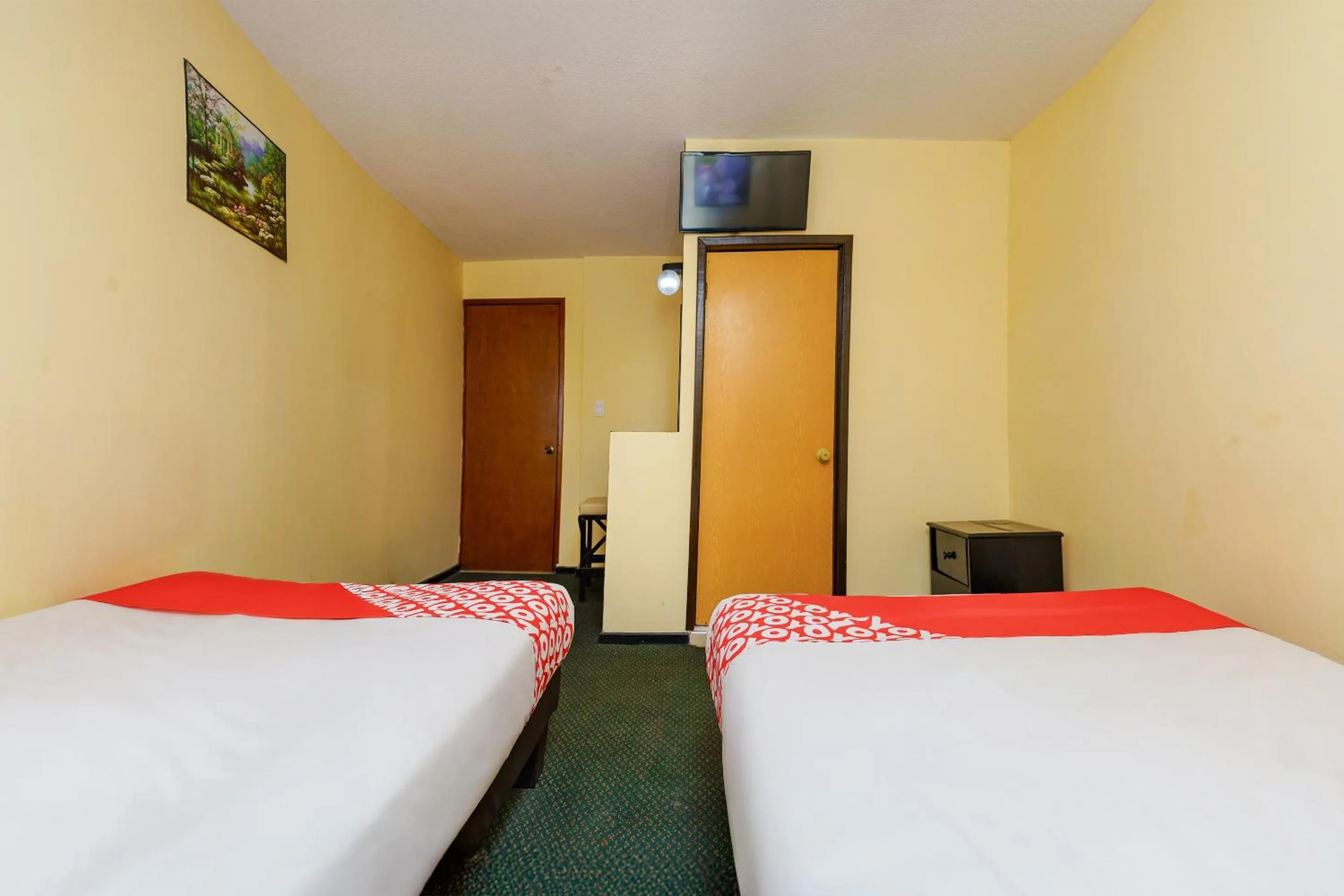 Bedroom, Bed in OYO Hotel Bugambilia, San Luis Potosí
