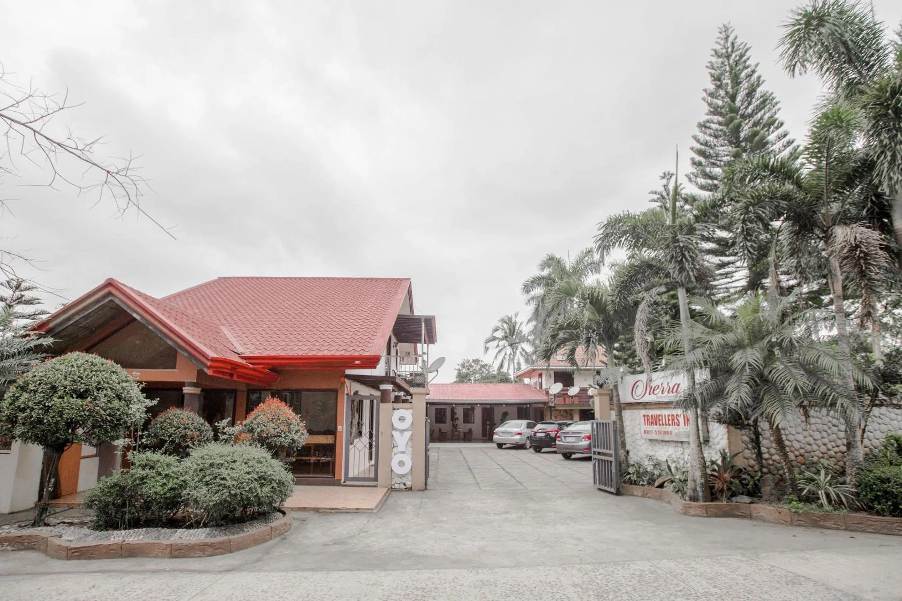 Facade/entrance in OYO 741 Sierra Travellers Inn