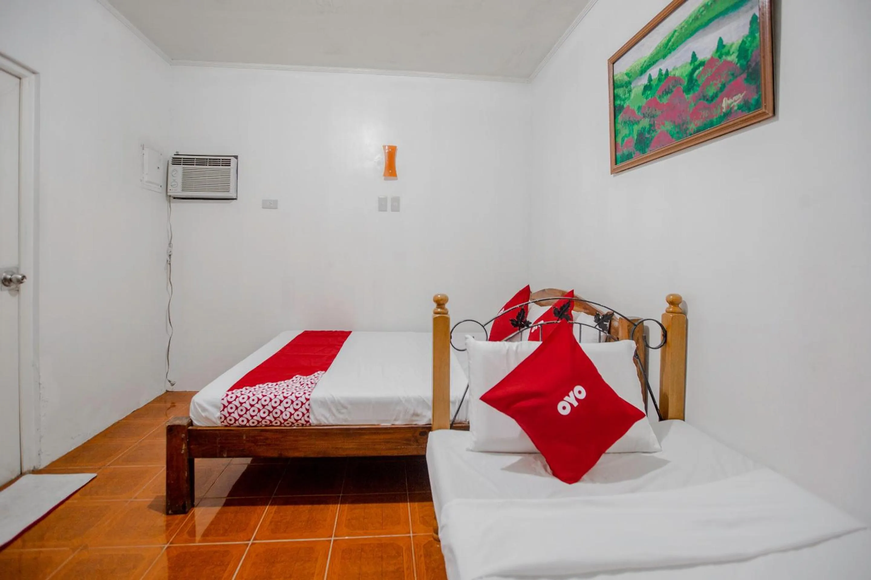 Bedroom, Bed in OYO 741 Sierra Travellers Inn