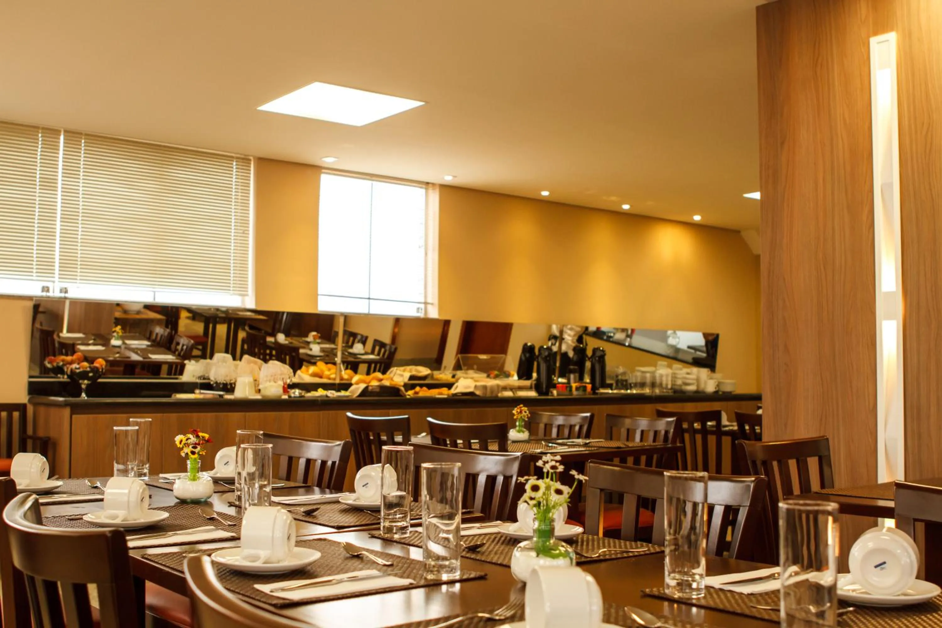 Breakfast in Ville de Montagne Hotel