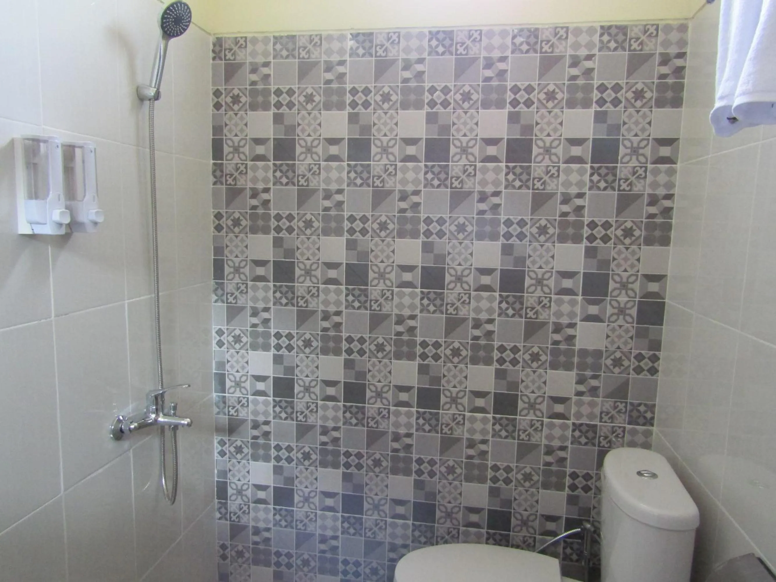 Bathroom in Anang Bed & Breakfast Syariah by Ndalem Beong