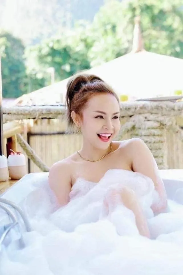 Bridge Hill Cafe Glamping