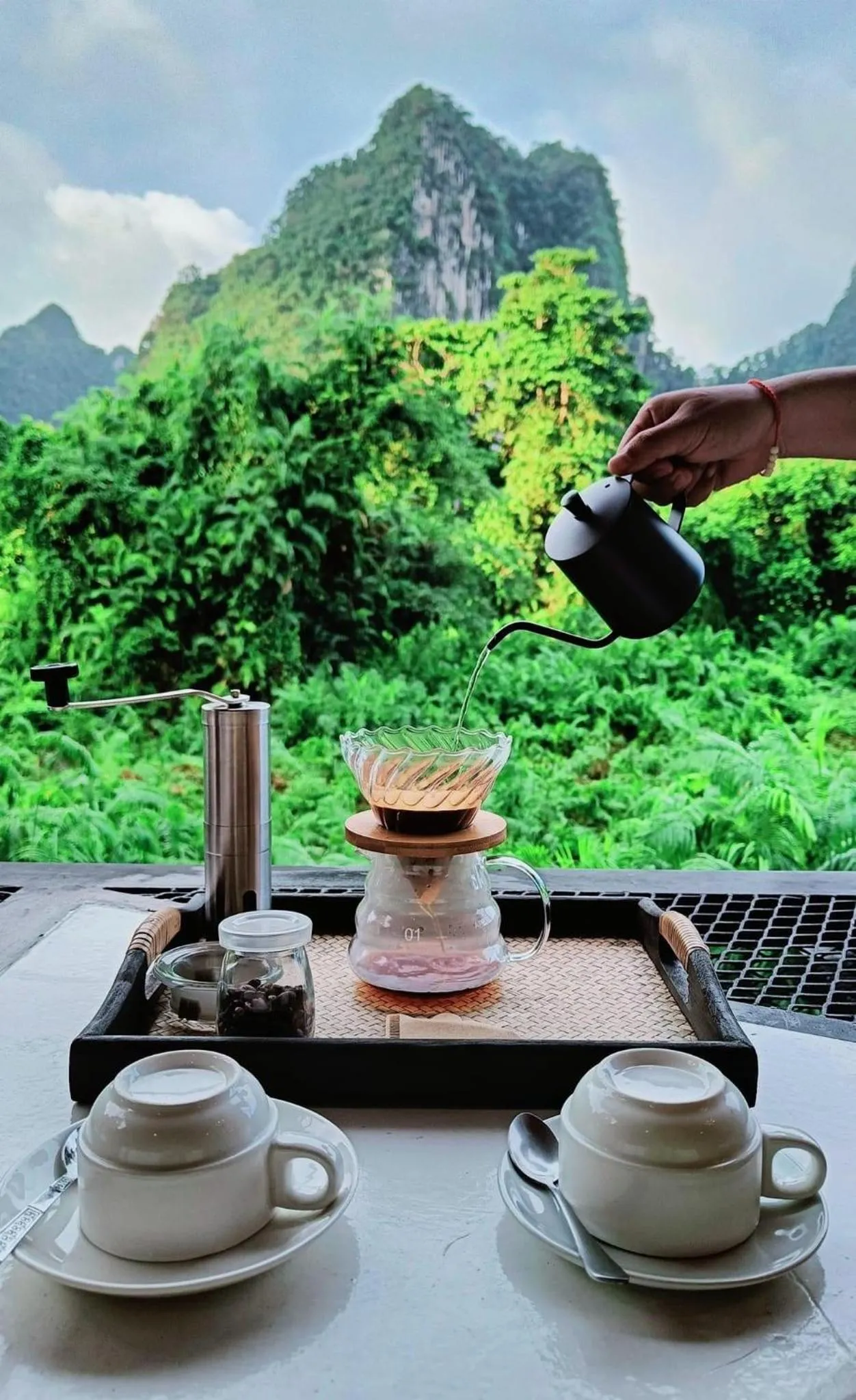 Bridge Hill Cafe Glamping