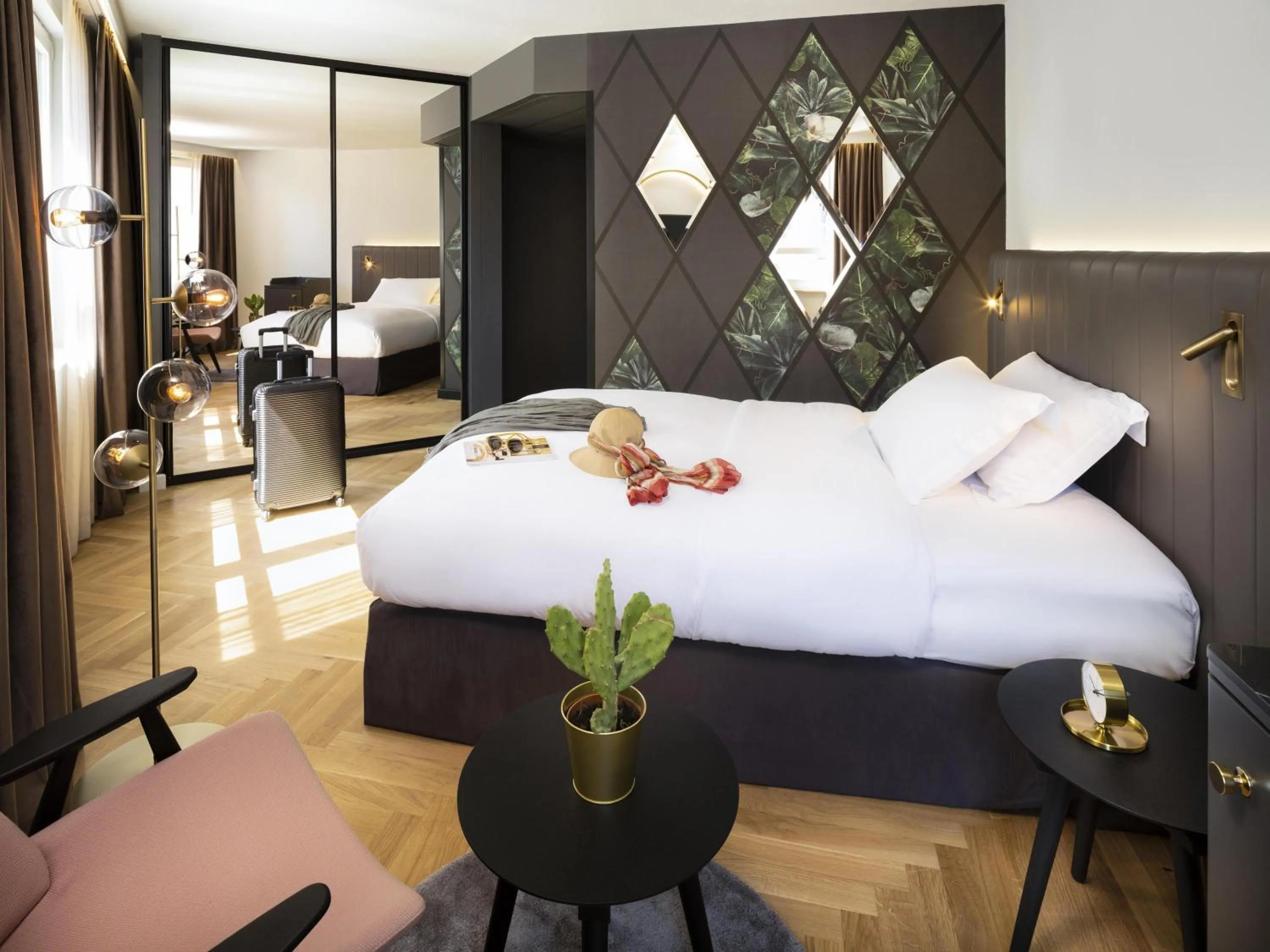 Bedroom, Bed in Hotel Am Konzerthaus - MGallery Collection