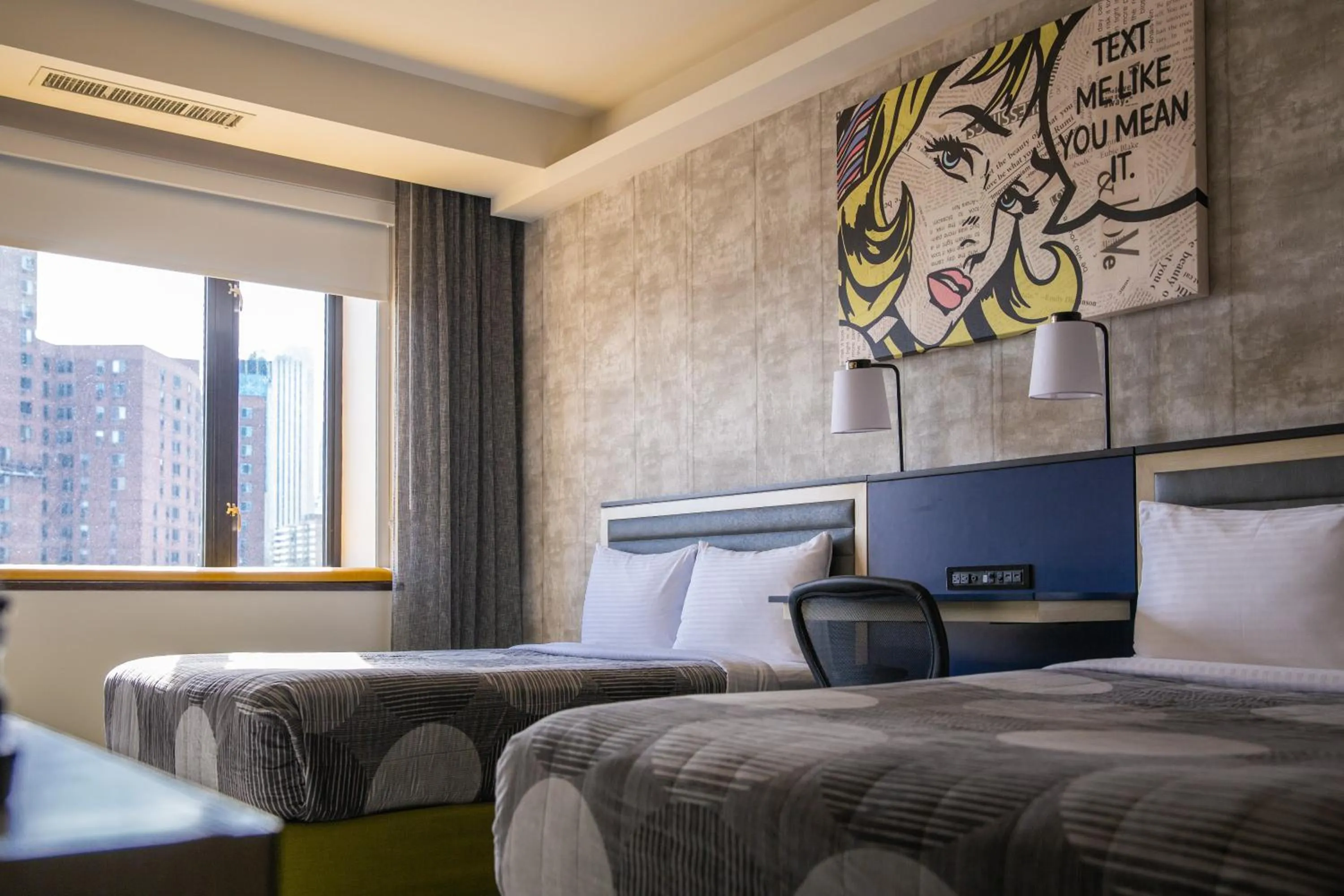 Bed in Leon Hotel LES