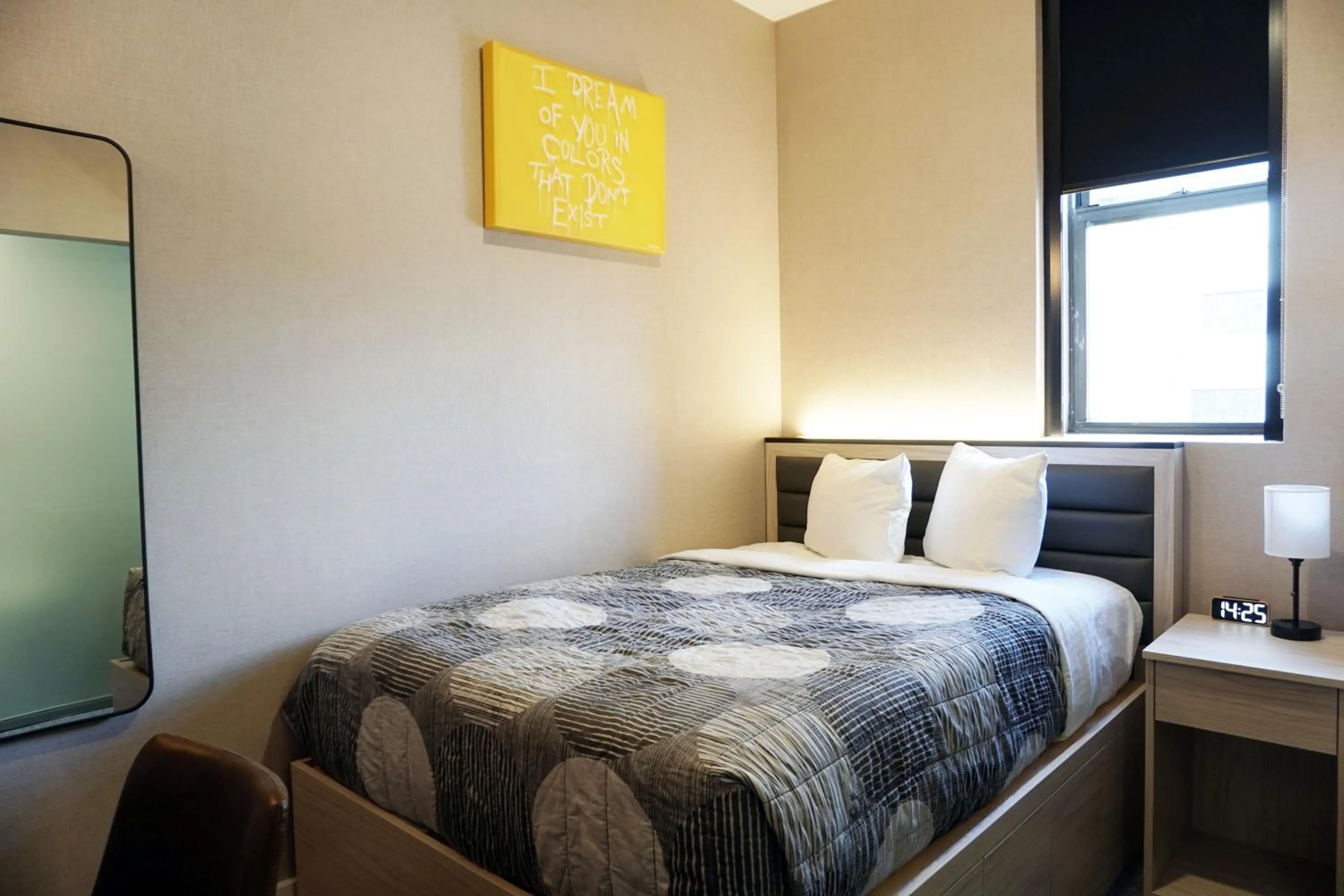 Bed in Leon Hotel LES