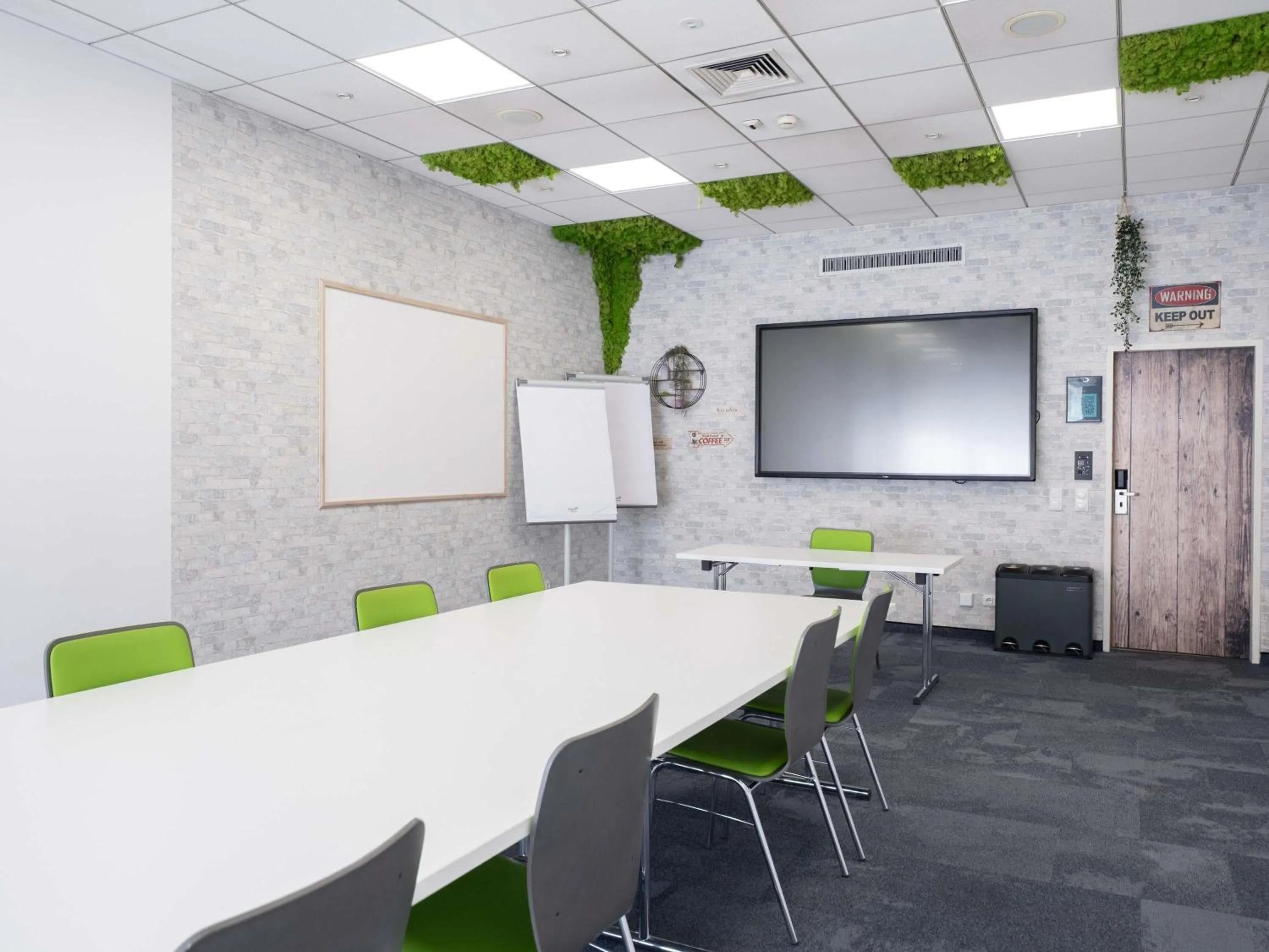 Meeting/conference room in Ibis Styles Linz