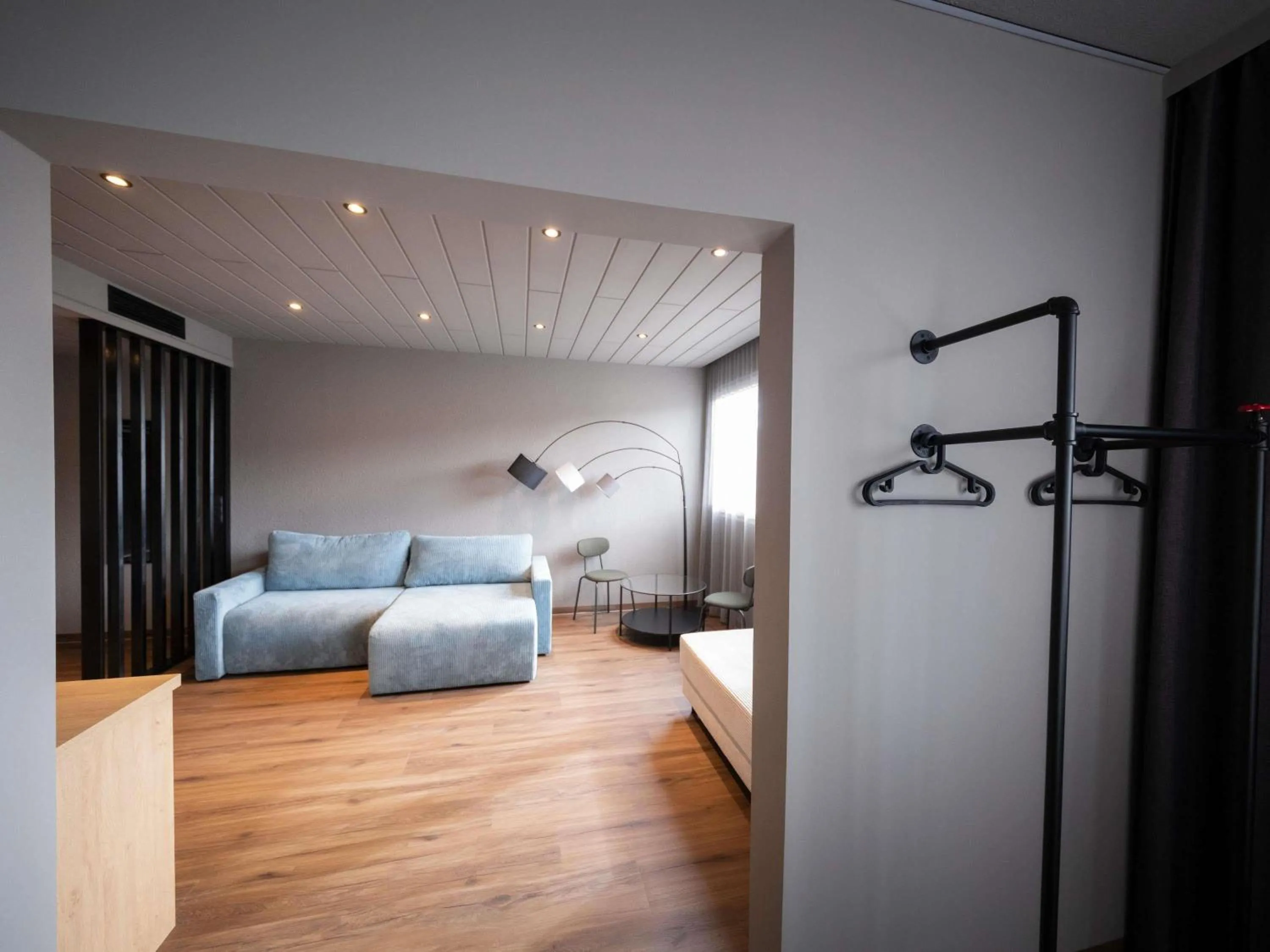 Photo of the whole room, Bed in Ibis Styles Linz