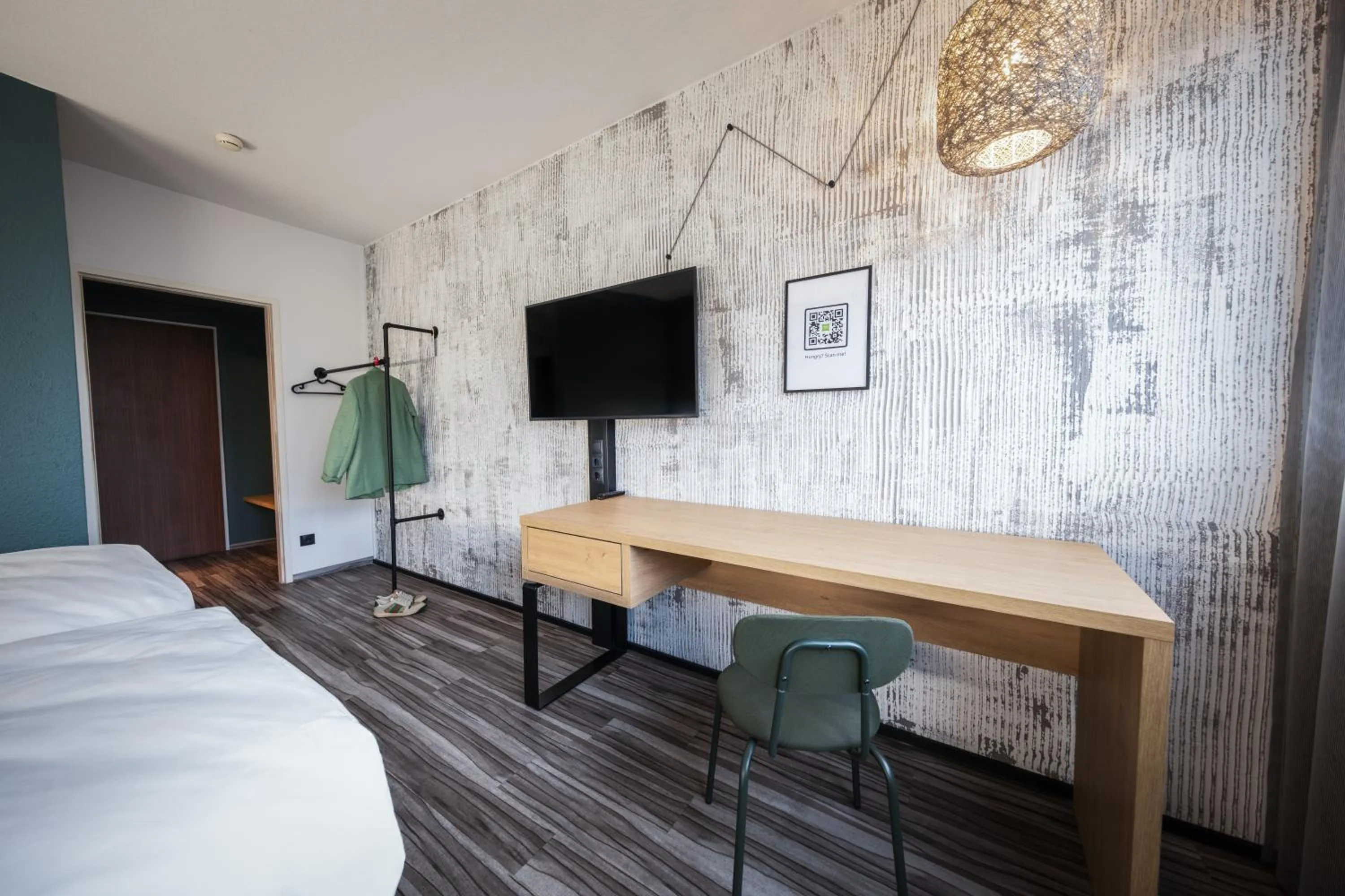 Photo of the whole room, Bed in Ibis Styles Linz