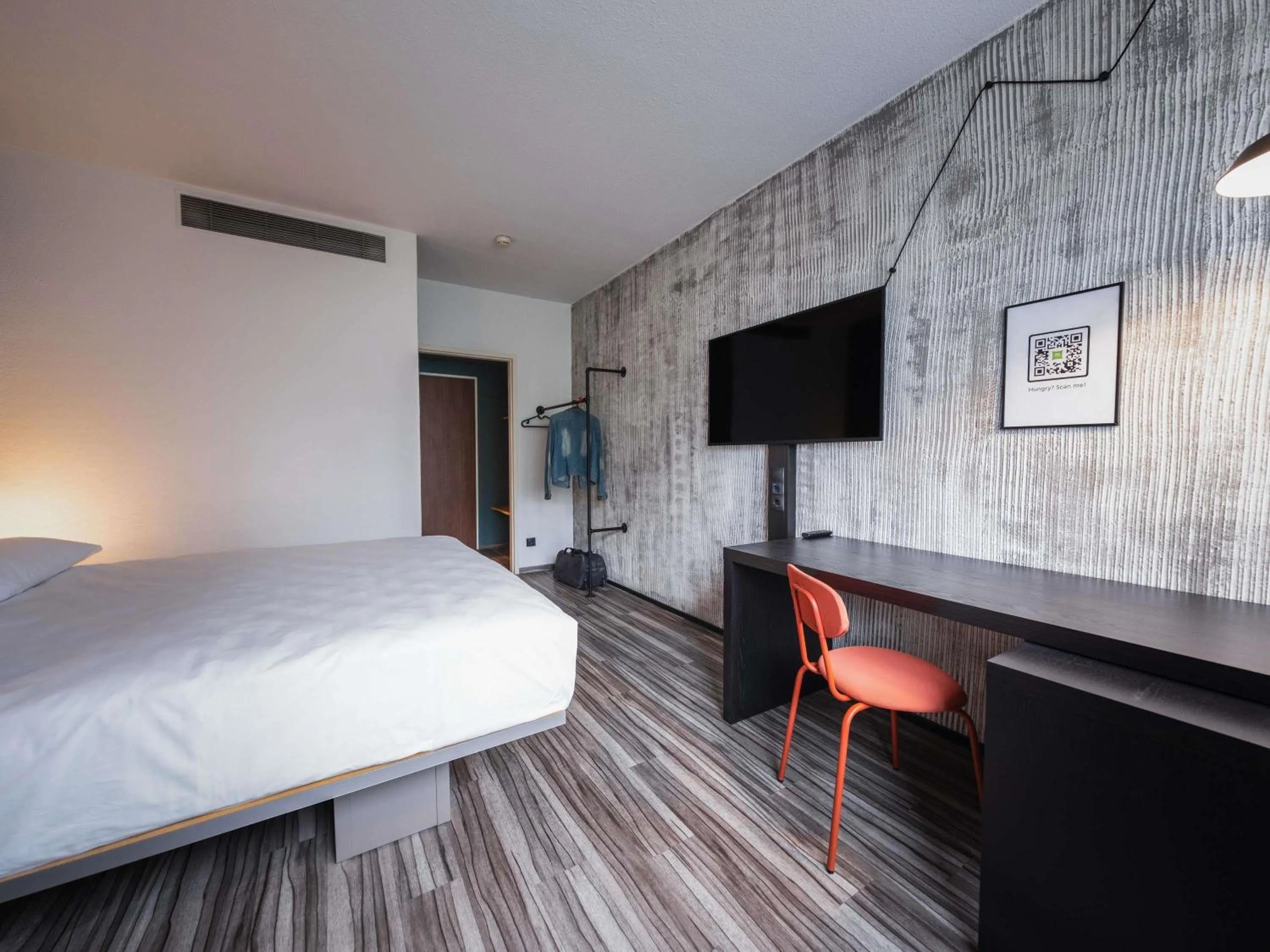 Bedroom, Bed in Ibis Styles Linz