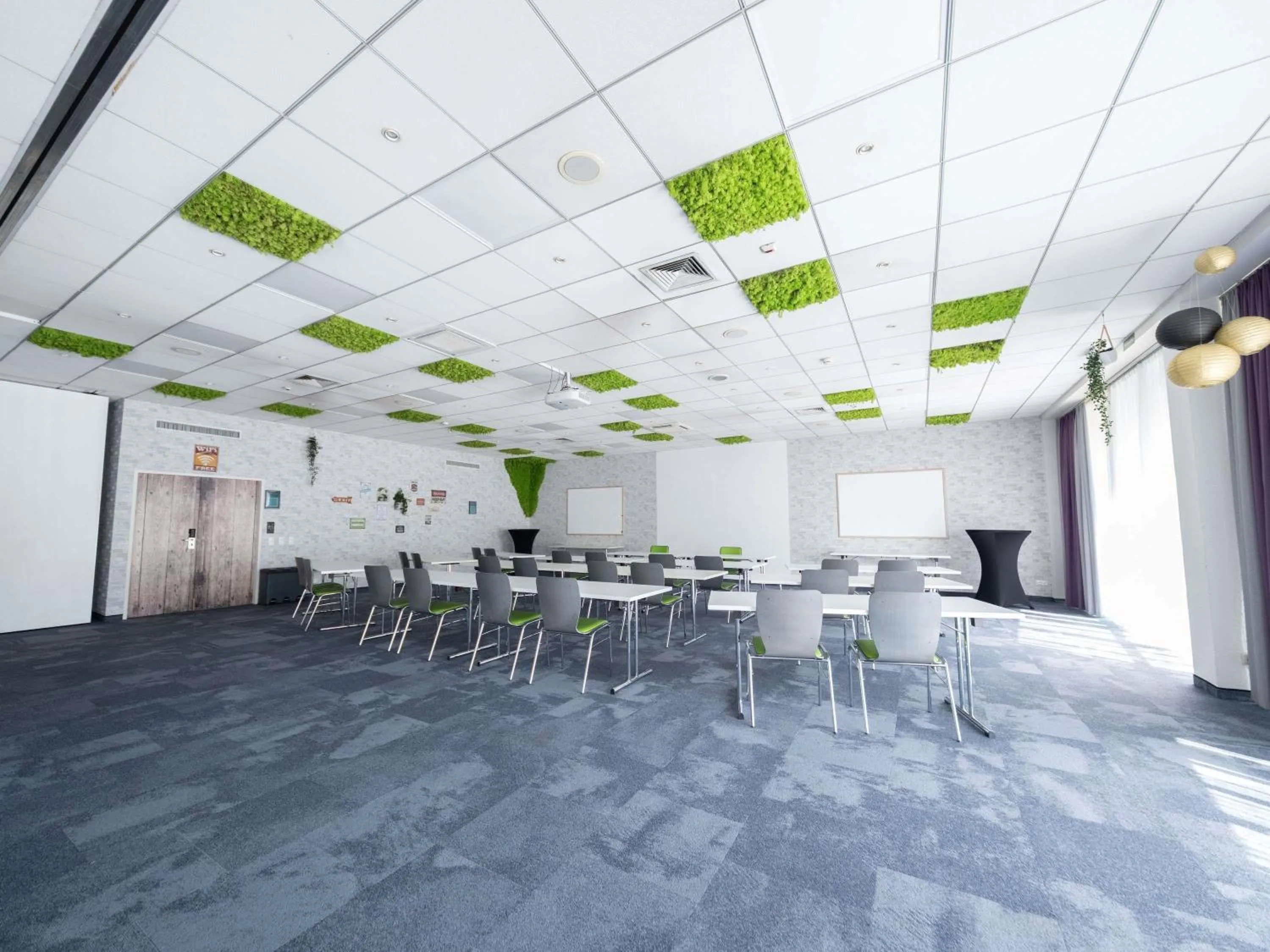 Meeting/conference room in Ibis Styles Linz