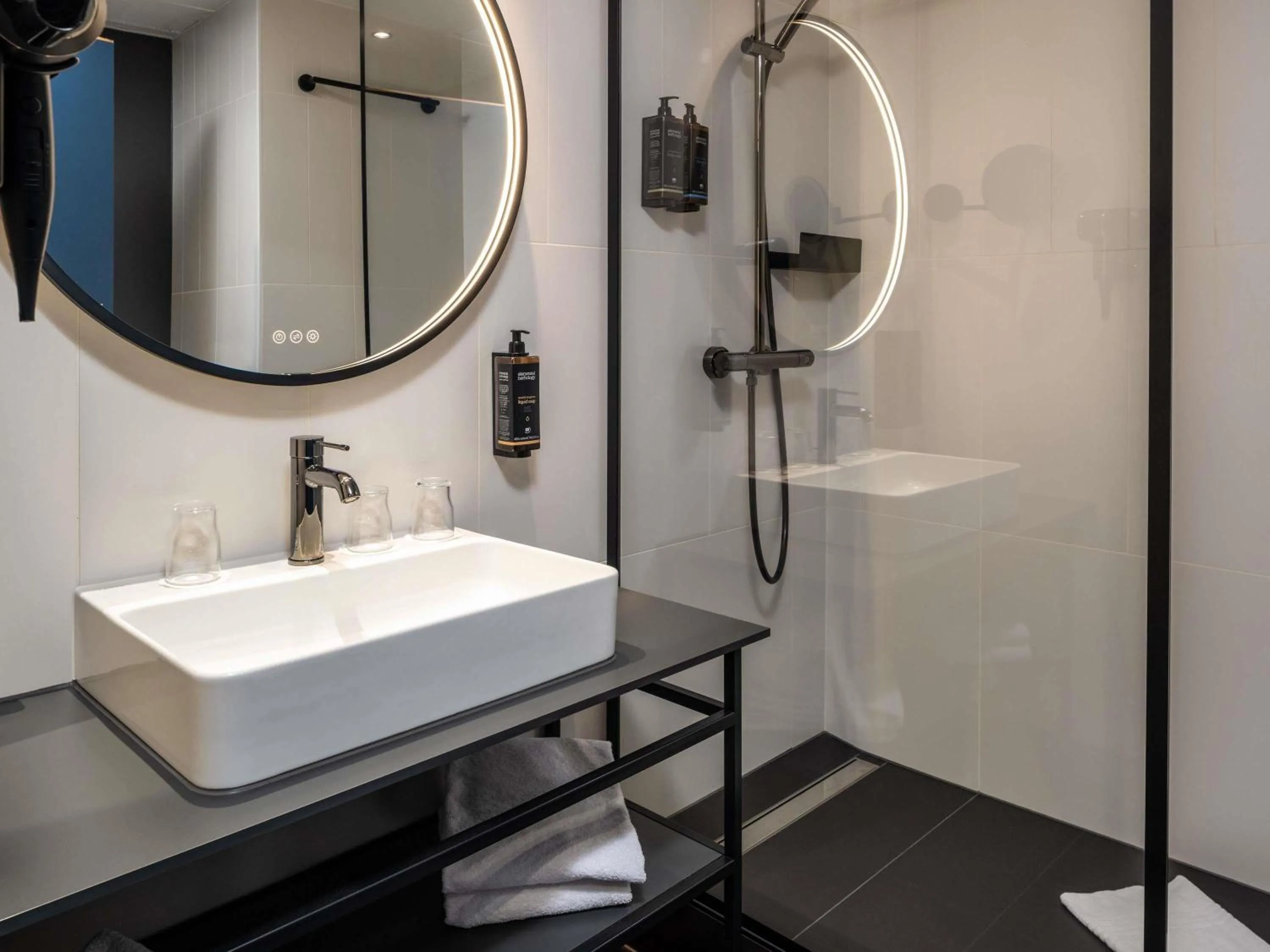 Bedroom in Hotel Mercure Wien City