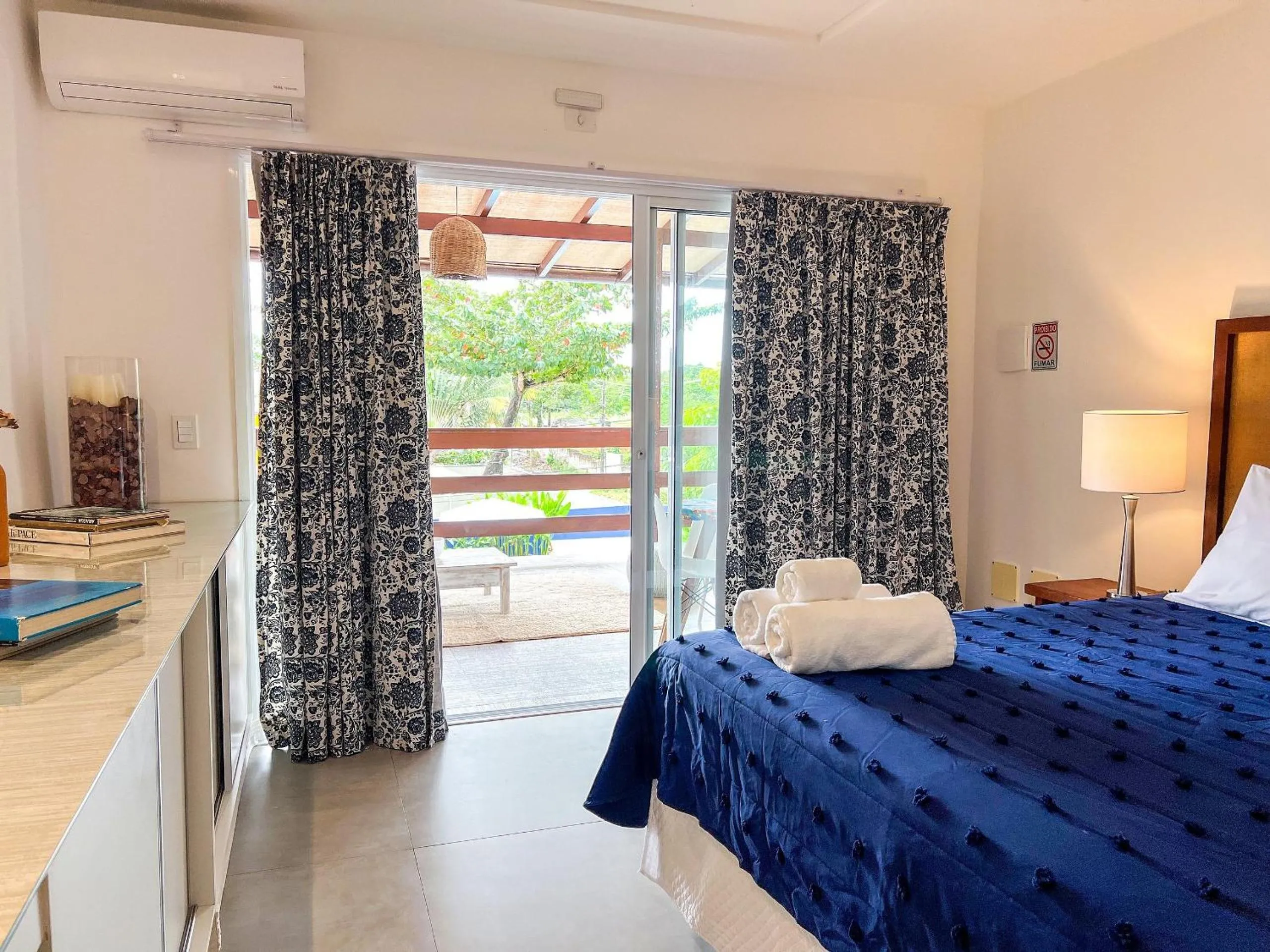 View (from property/room), Bed in Pousada Brisa