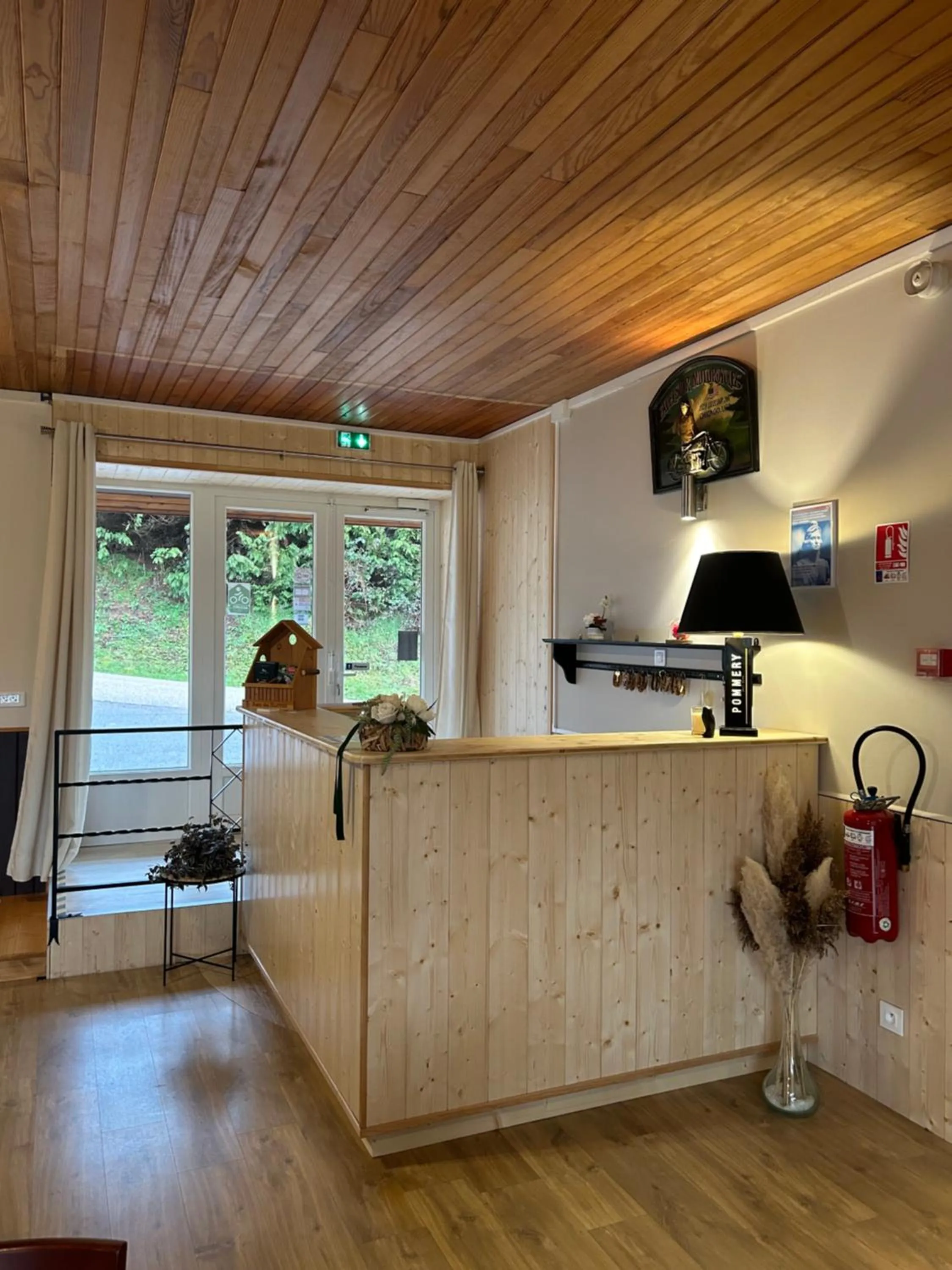 Lobby or reception in Hôtel l'Annexe