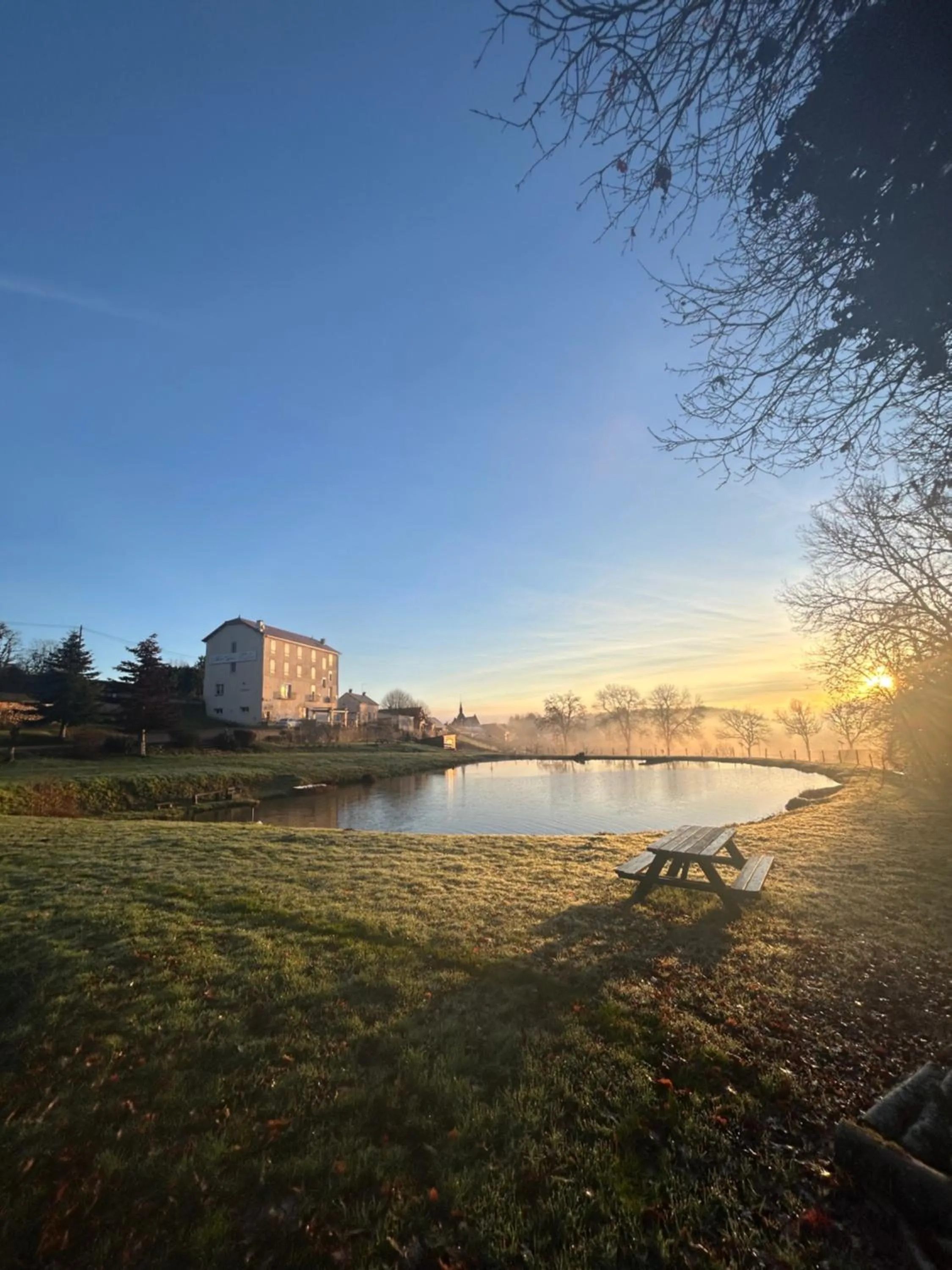 Property building in Hôtel l'Annexe