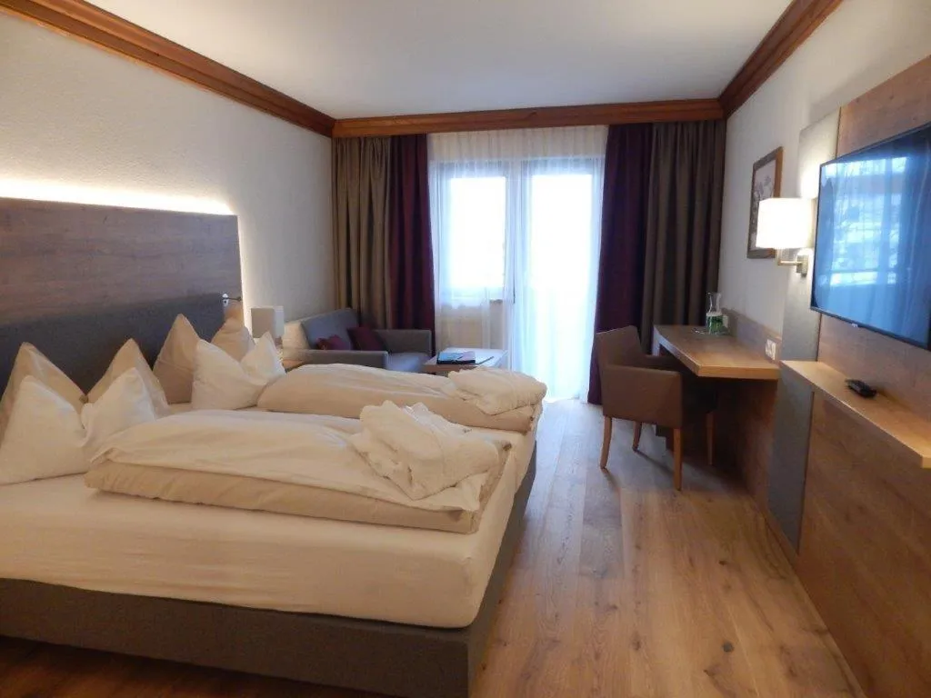 Photo of the whole room, Bed in Hotel Unterhof