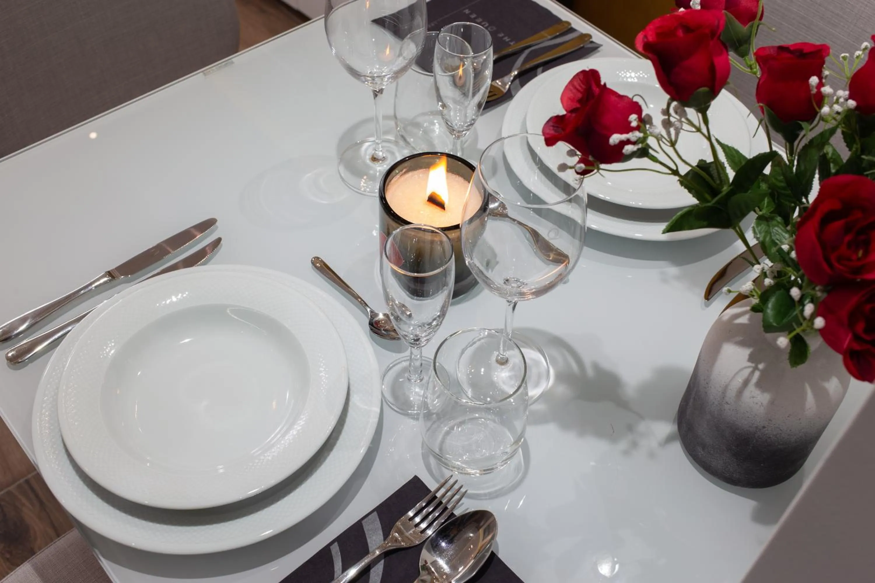 Lunch in The Queen Luxury Apartments - Villa Carlotta