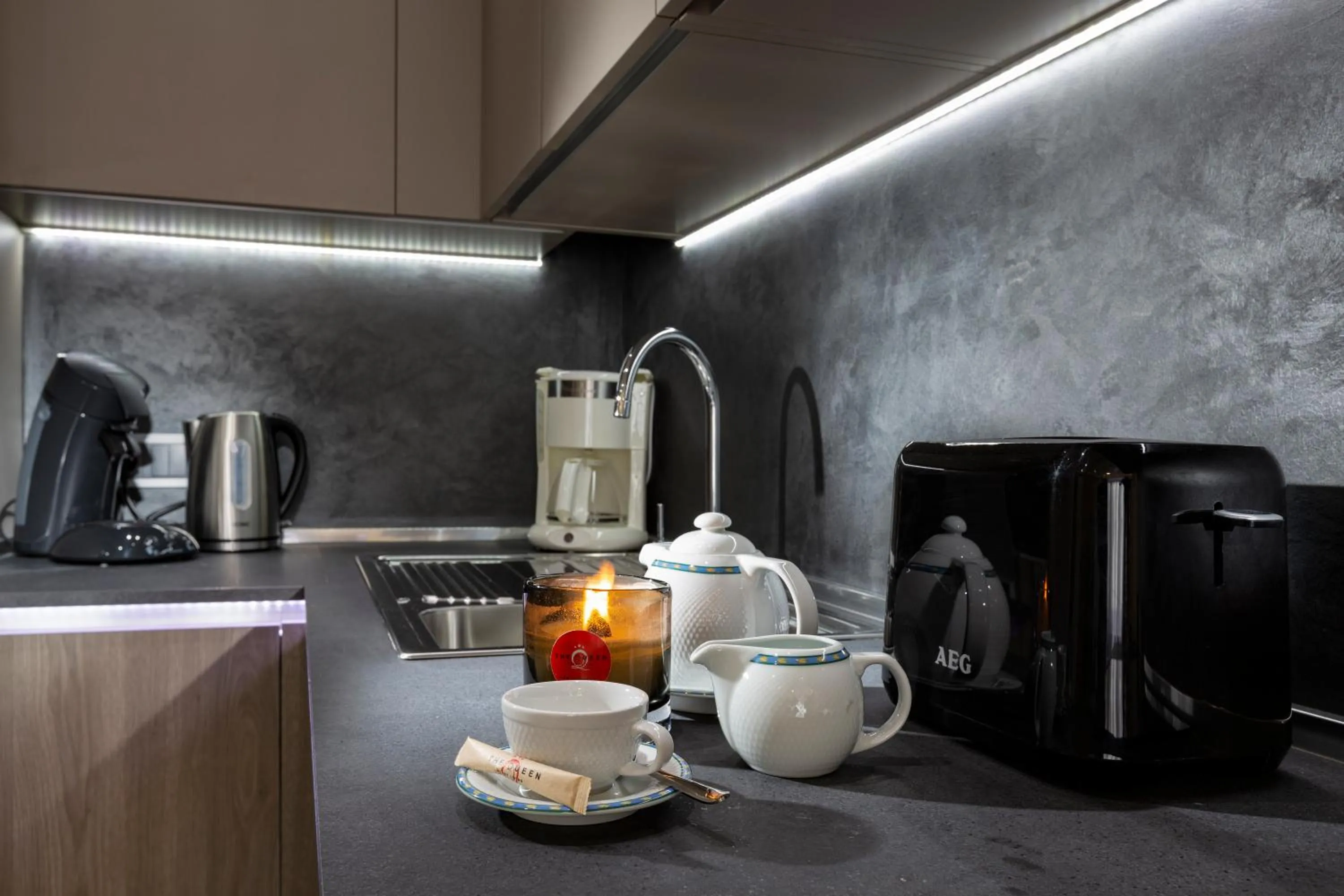 kitchen in The Queen Luxury Apartments - Villa Carlotta