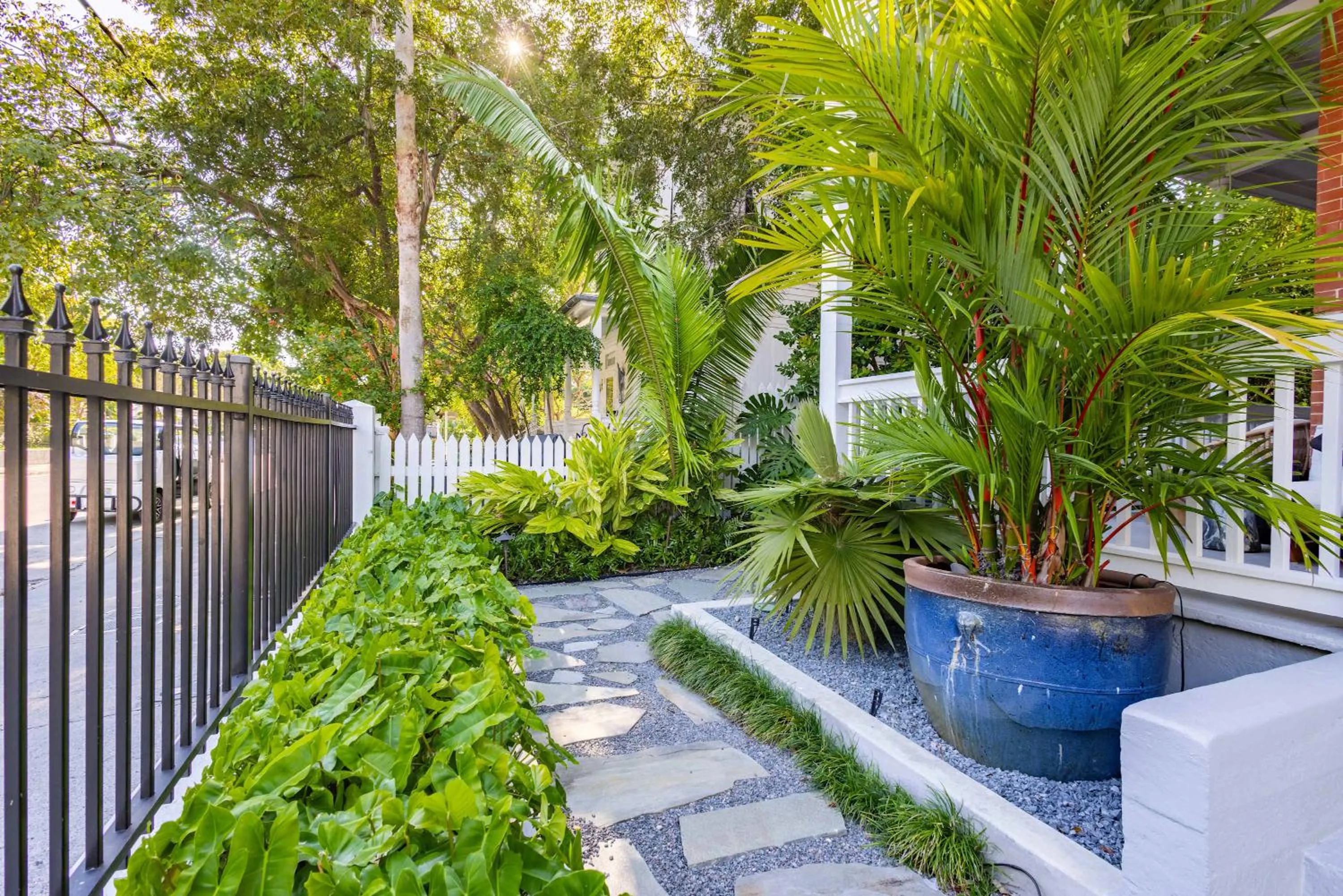 Yellow Room at Grand Maloney