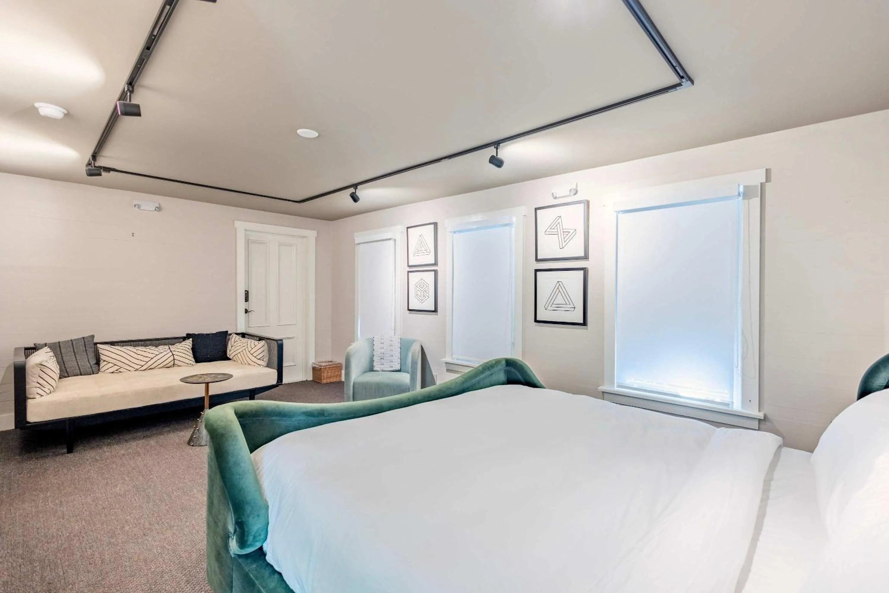 Bed in Yellow Room at Grand Maloney