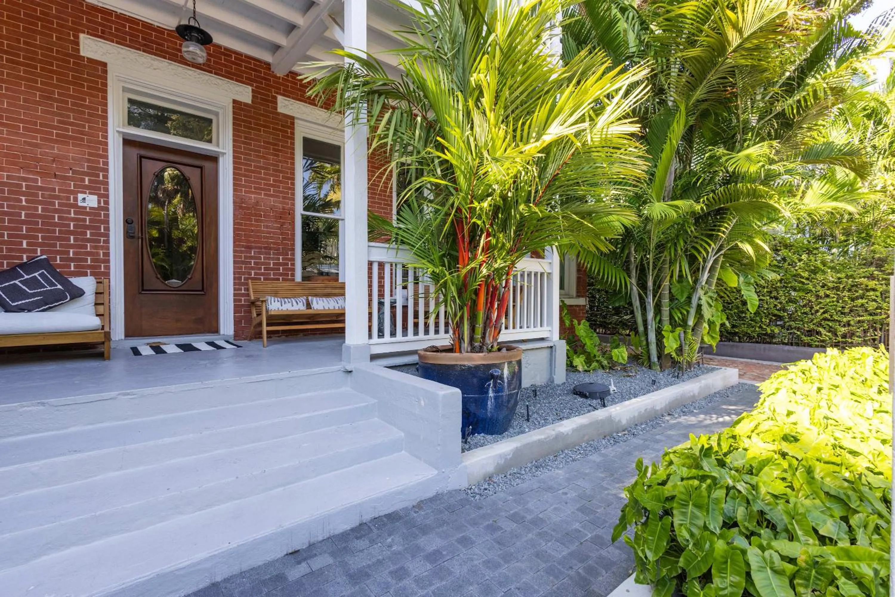 Yellow Room at Grand Maloney