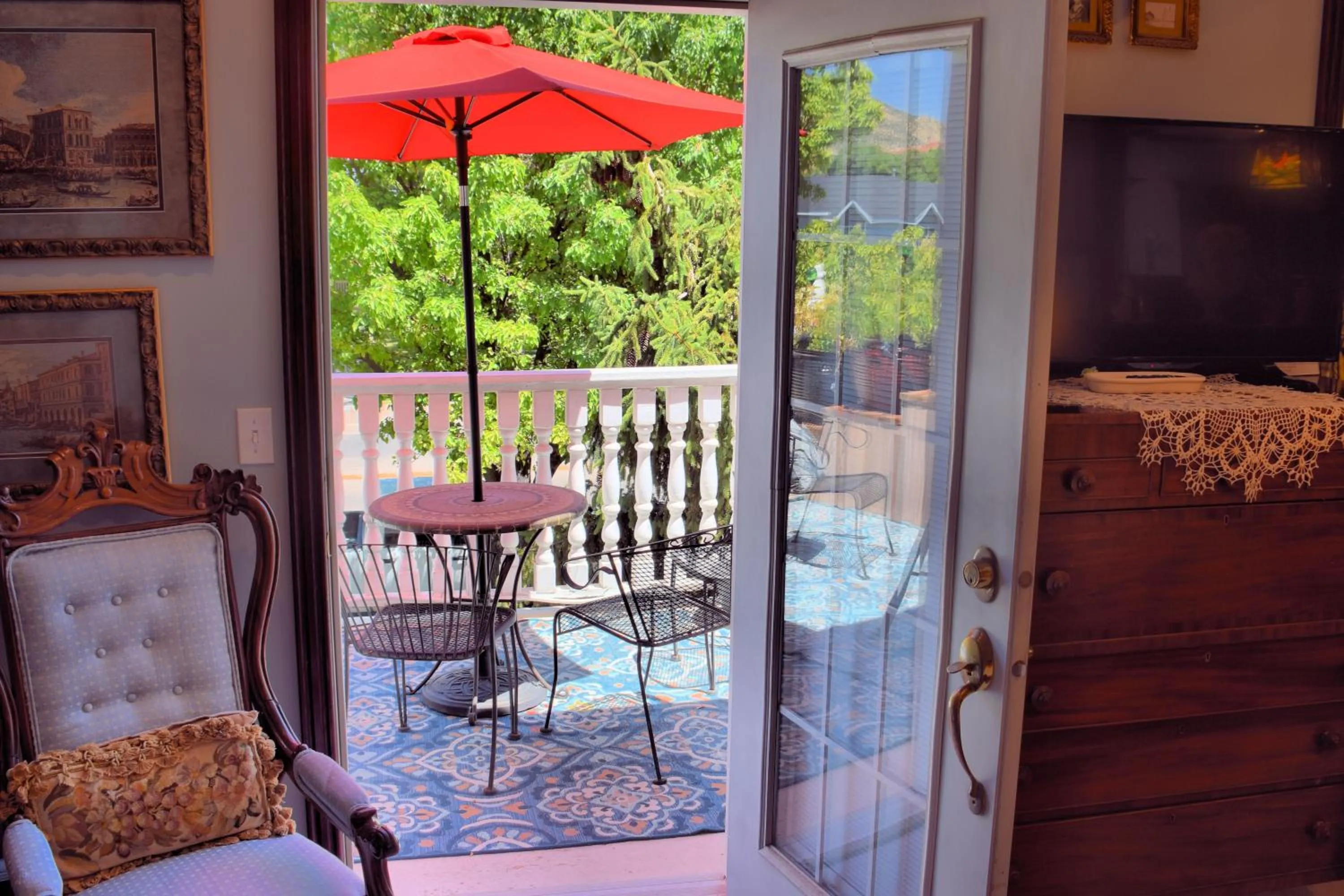 Balcony/Terrace in Big Yellow Inn