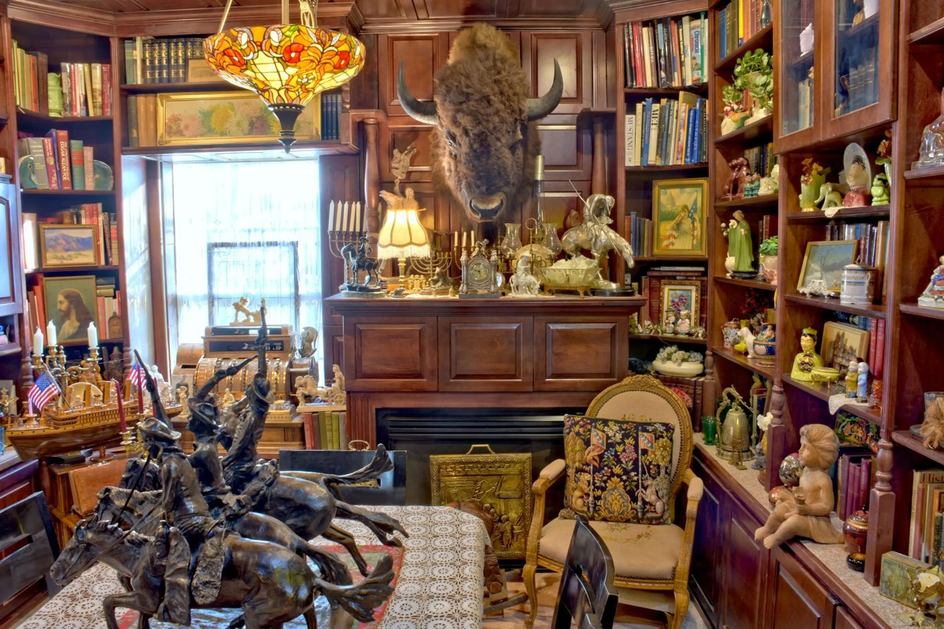 Library in Big Yellow Inn