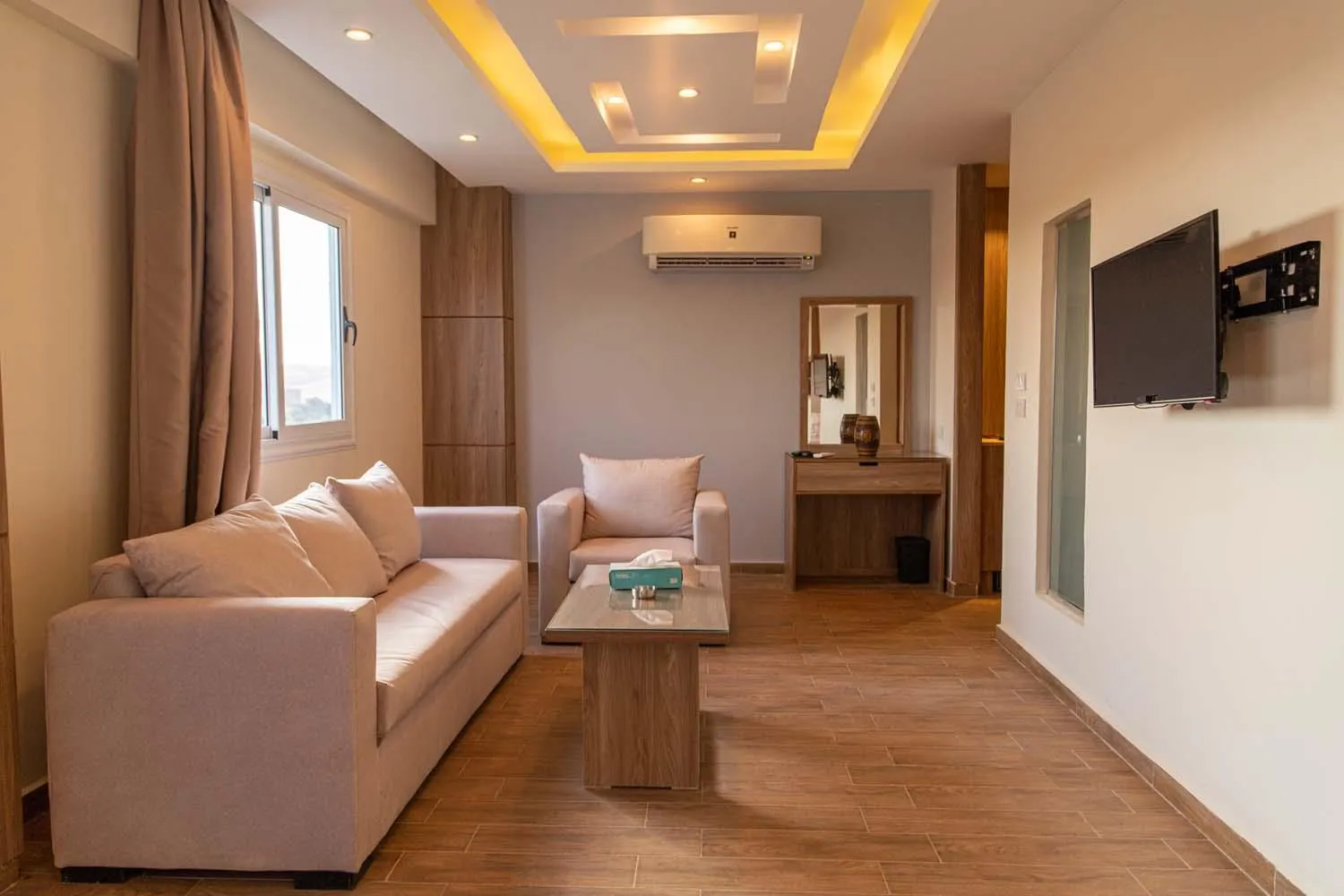 Nine Pyramids View Hotel