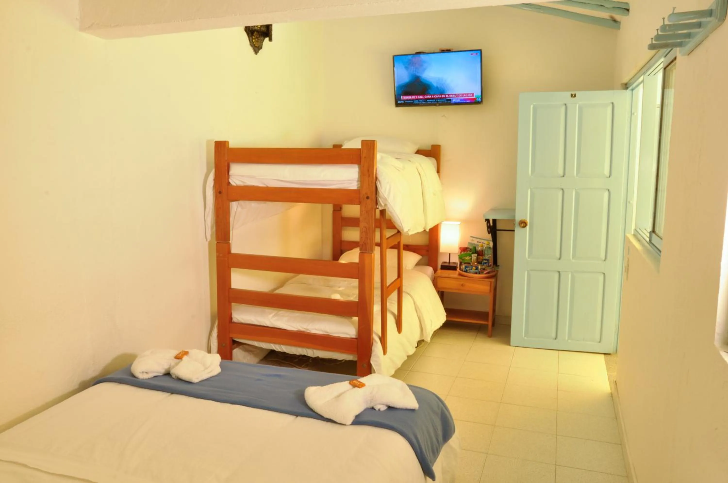 bunk bed, Bed in Laureles de la Villa