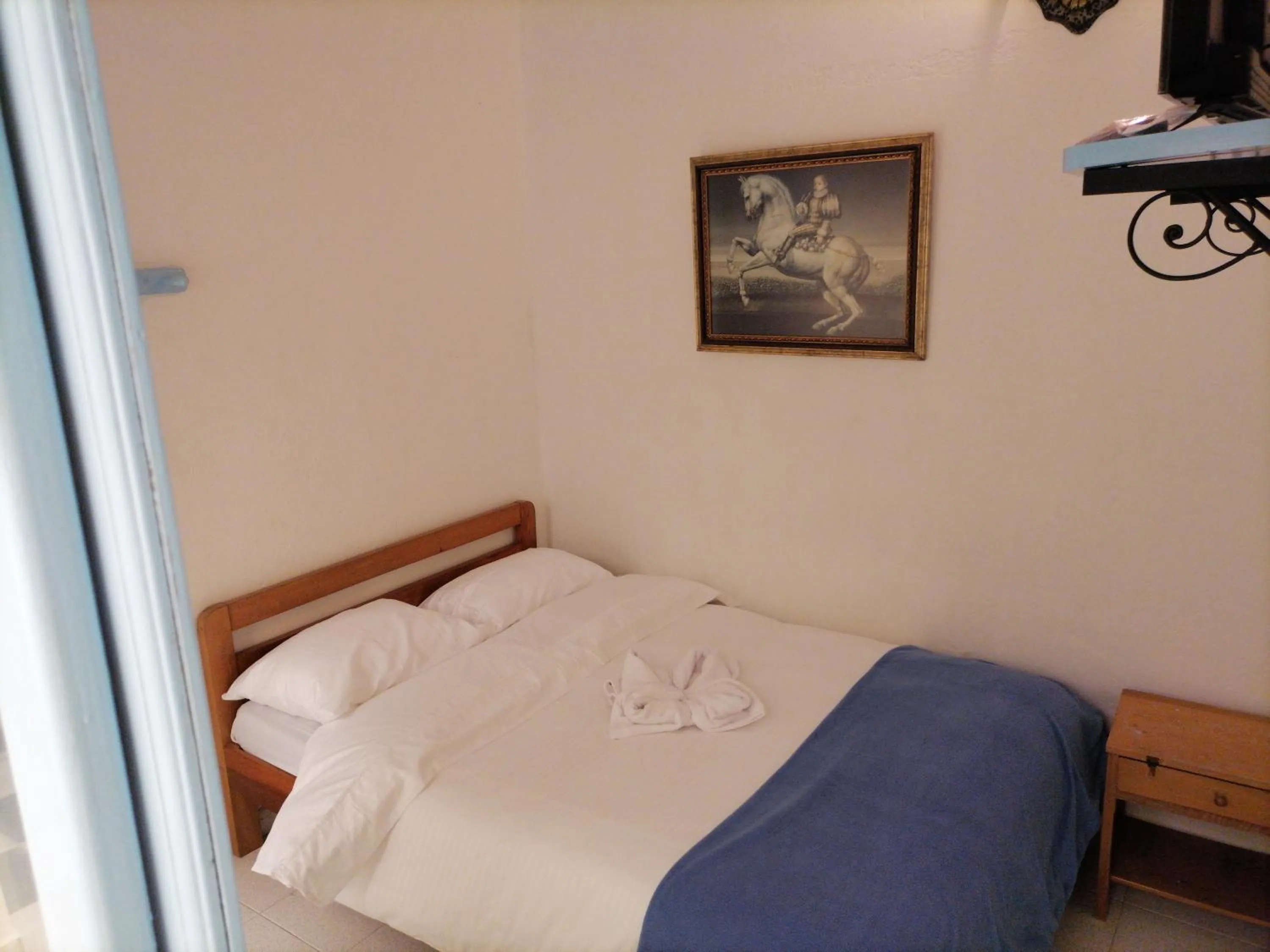 Bed in Laureles de la Villa