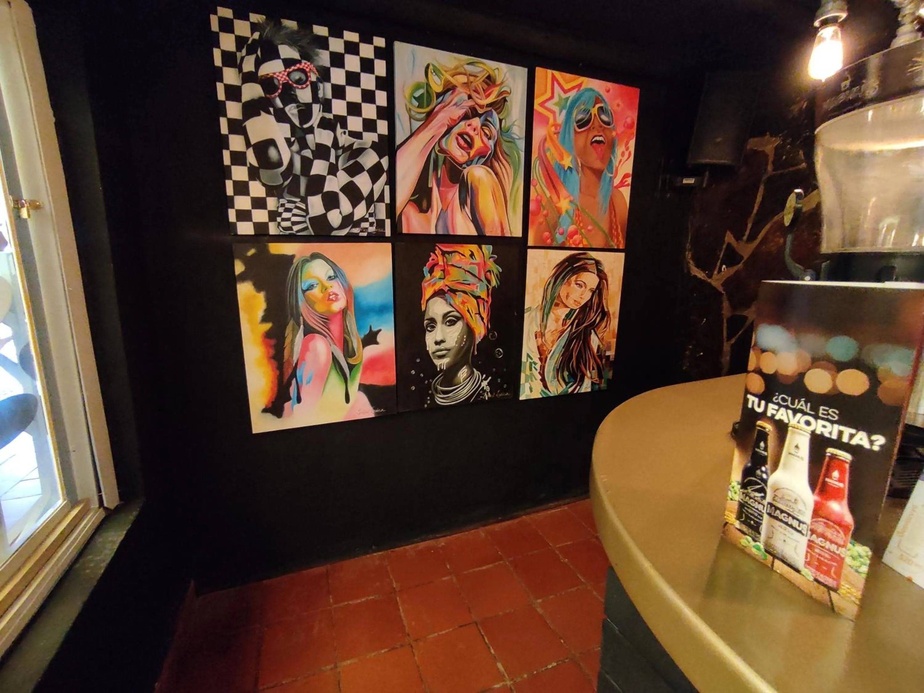 Food and drinks in Laureles de la Villa