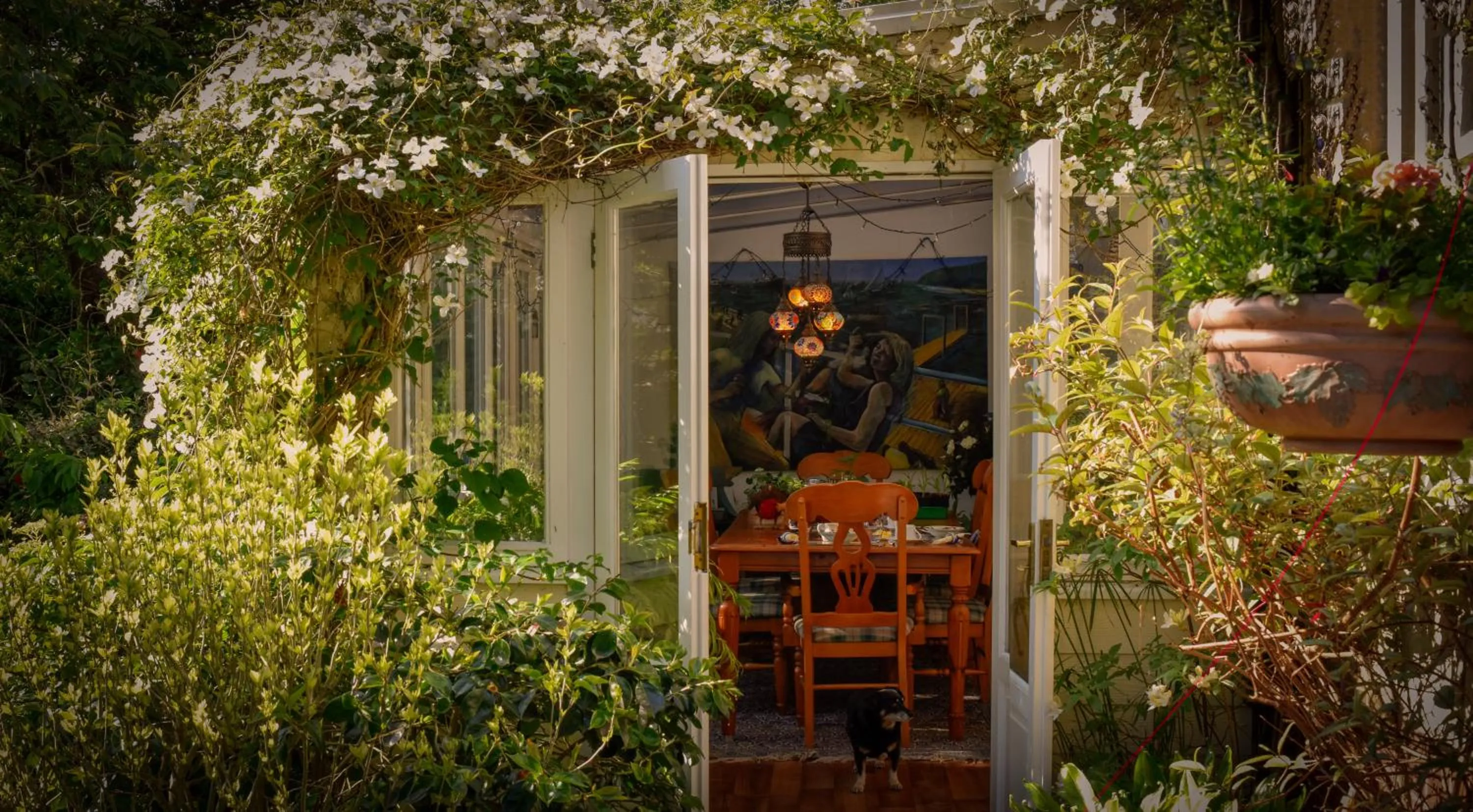 Restaurant/places to eat in Ward Avenue B&B