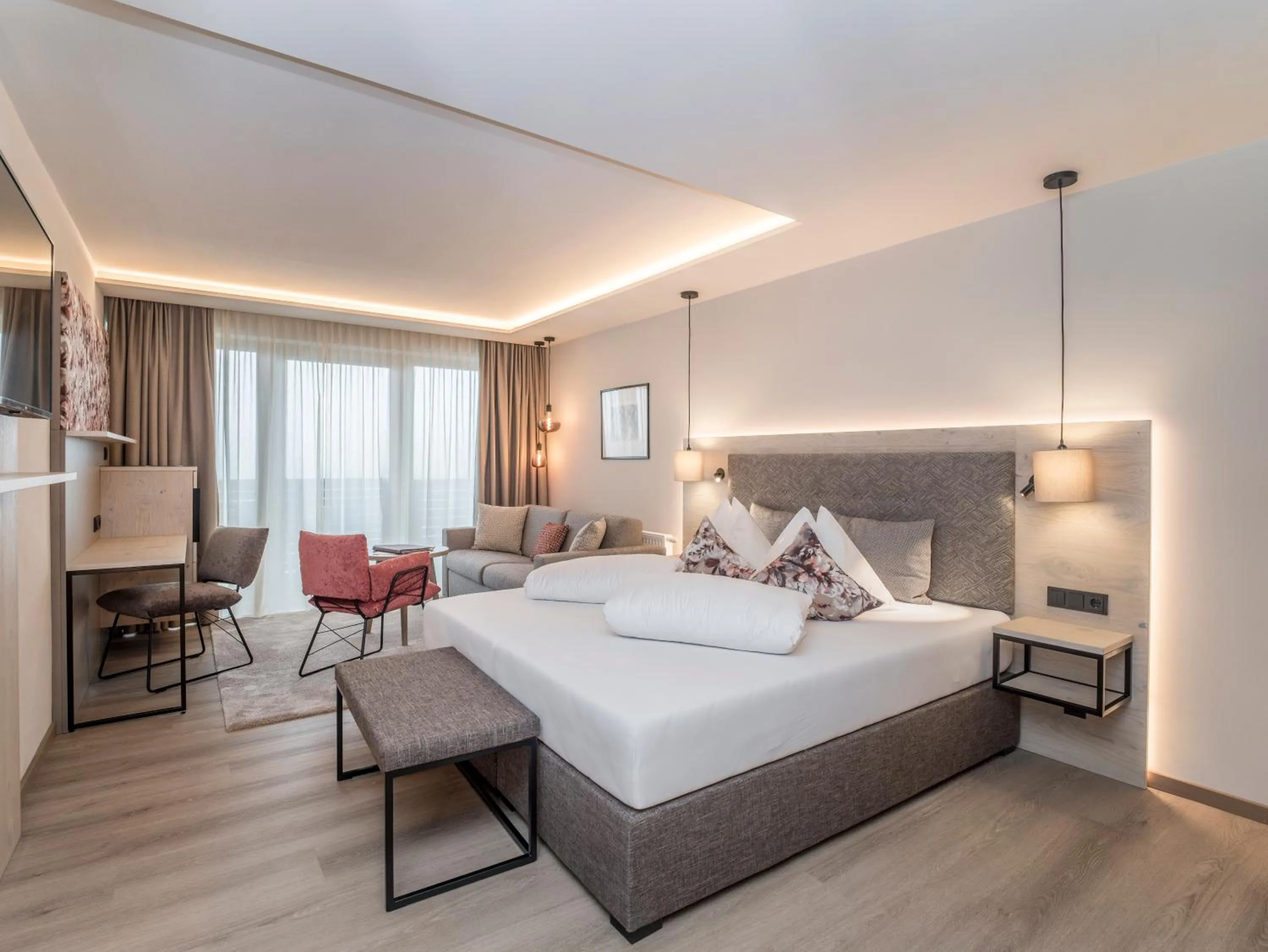 Photo of the whole room, Bed in Aktivhotel Schweizerhof Kitzbühel