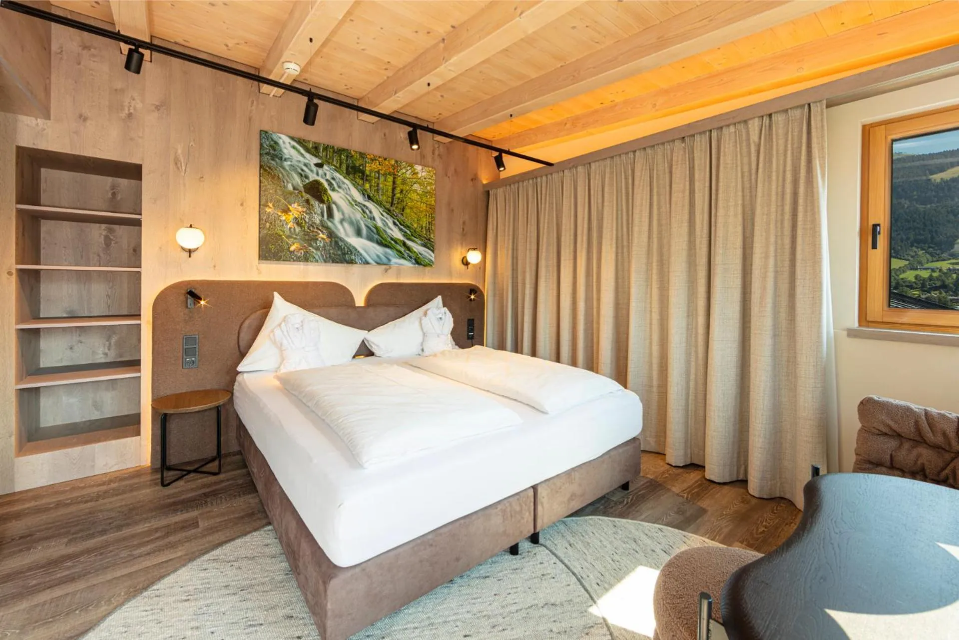 Photo of the whole room, Bed in Aktivhotel Schweizerhof Kitzbühel