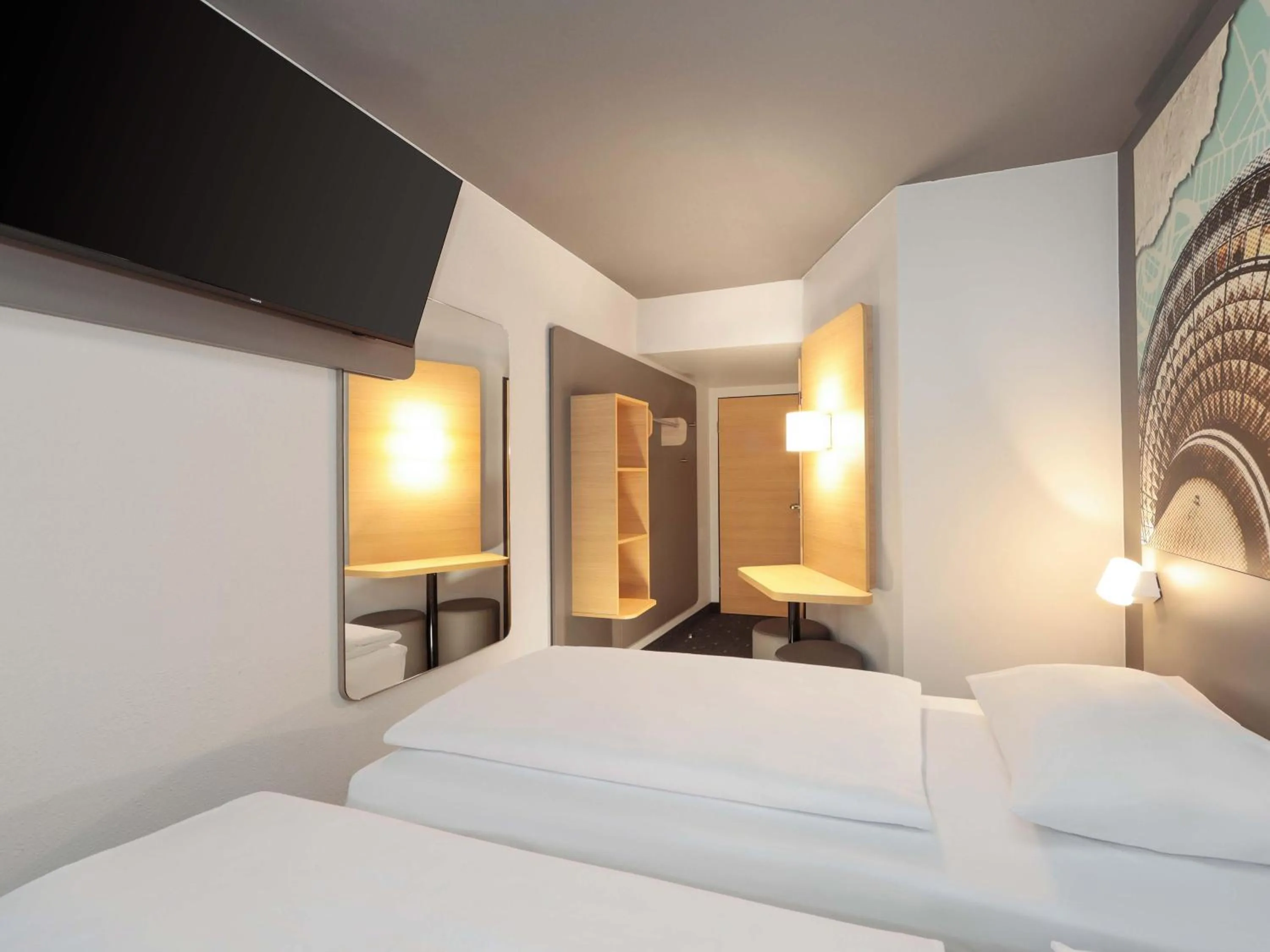 Photo of the whole room, Bed in B&B HOTEL Berlin Genshagen-Nord