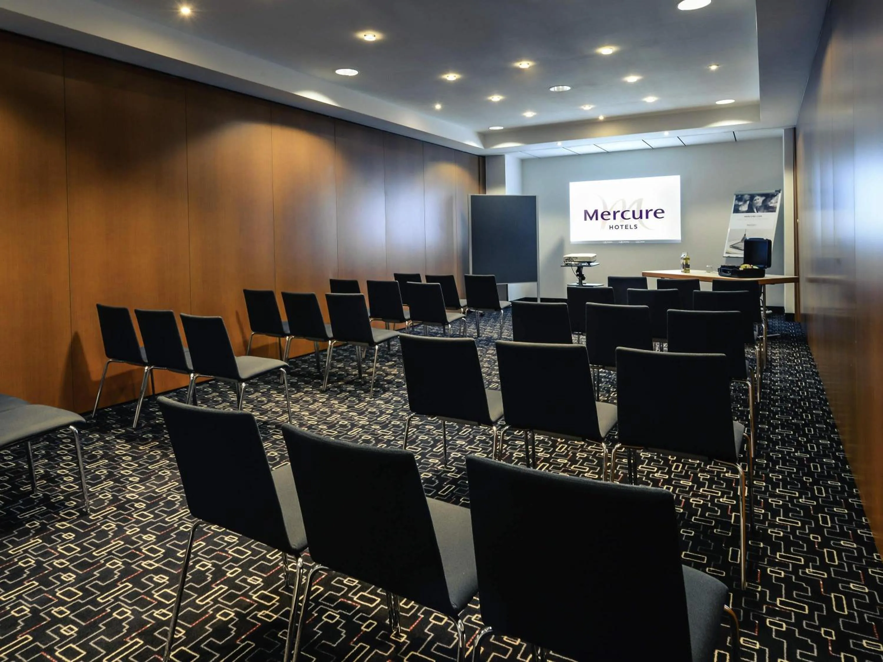 Meeting/conference room in Hotel Mercure Wien Westbahnhof