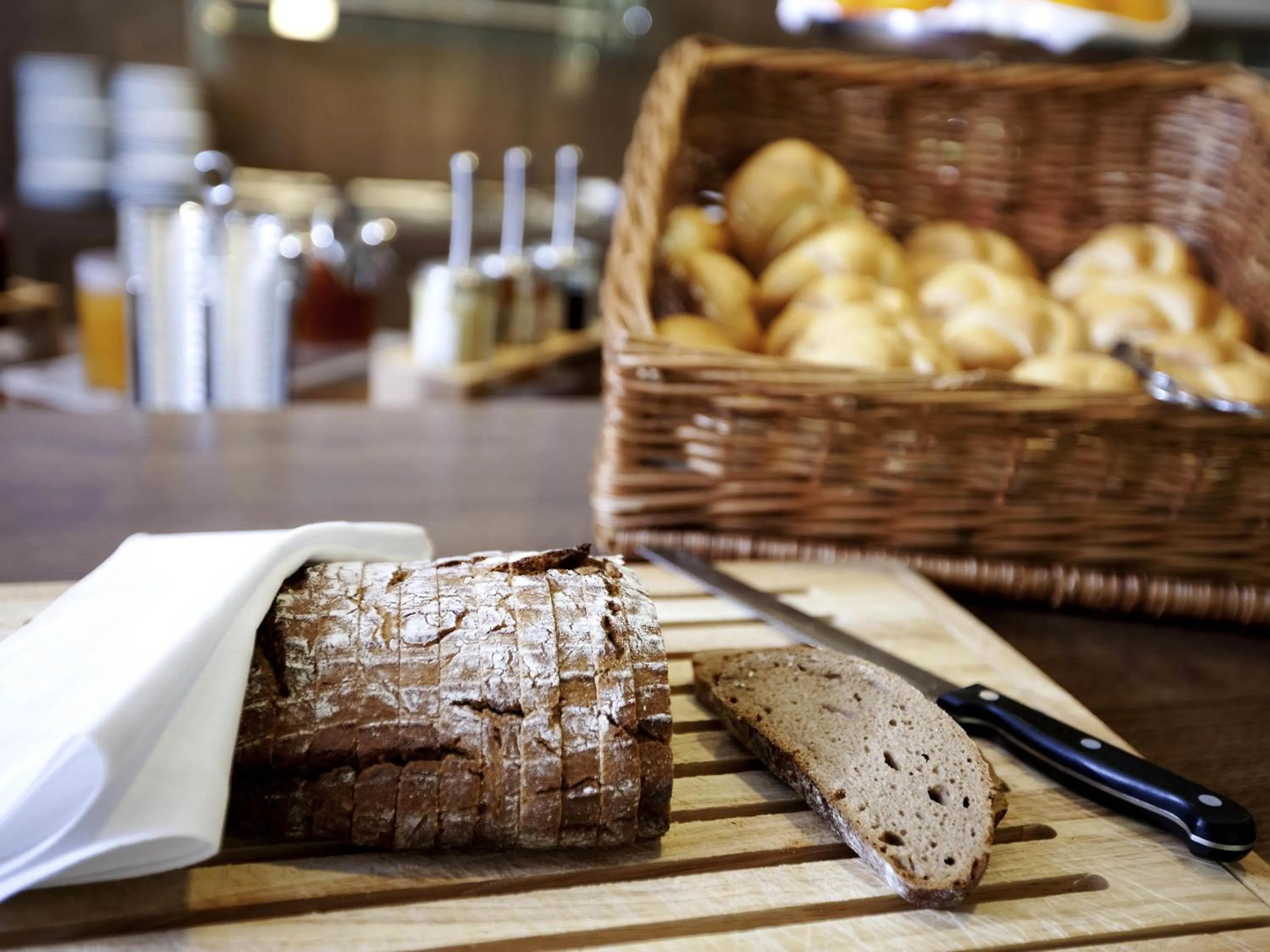 Restaurant/places to eat in Hotel Mercure Wien Westbahnhof