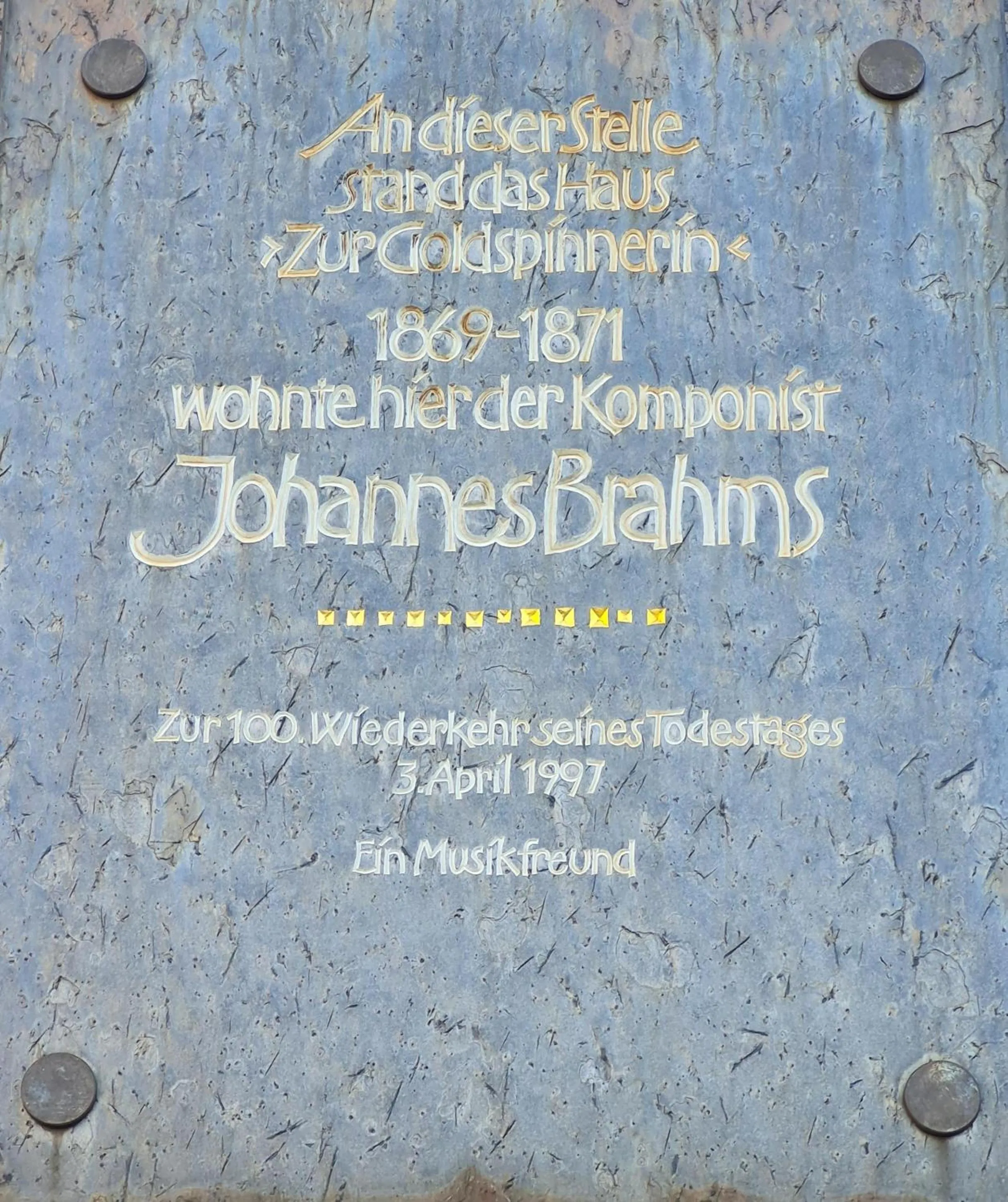 Property building in Hotel Goldene Spinne