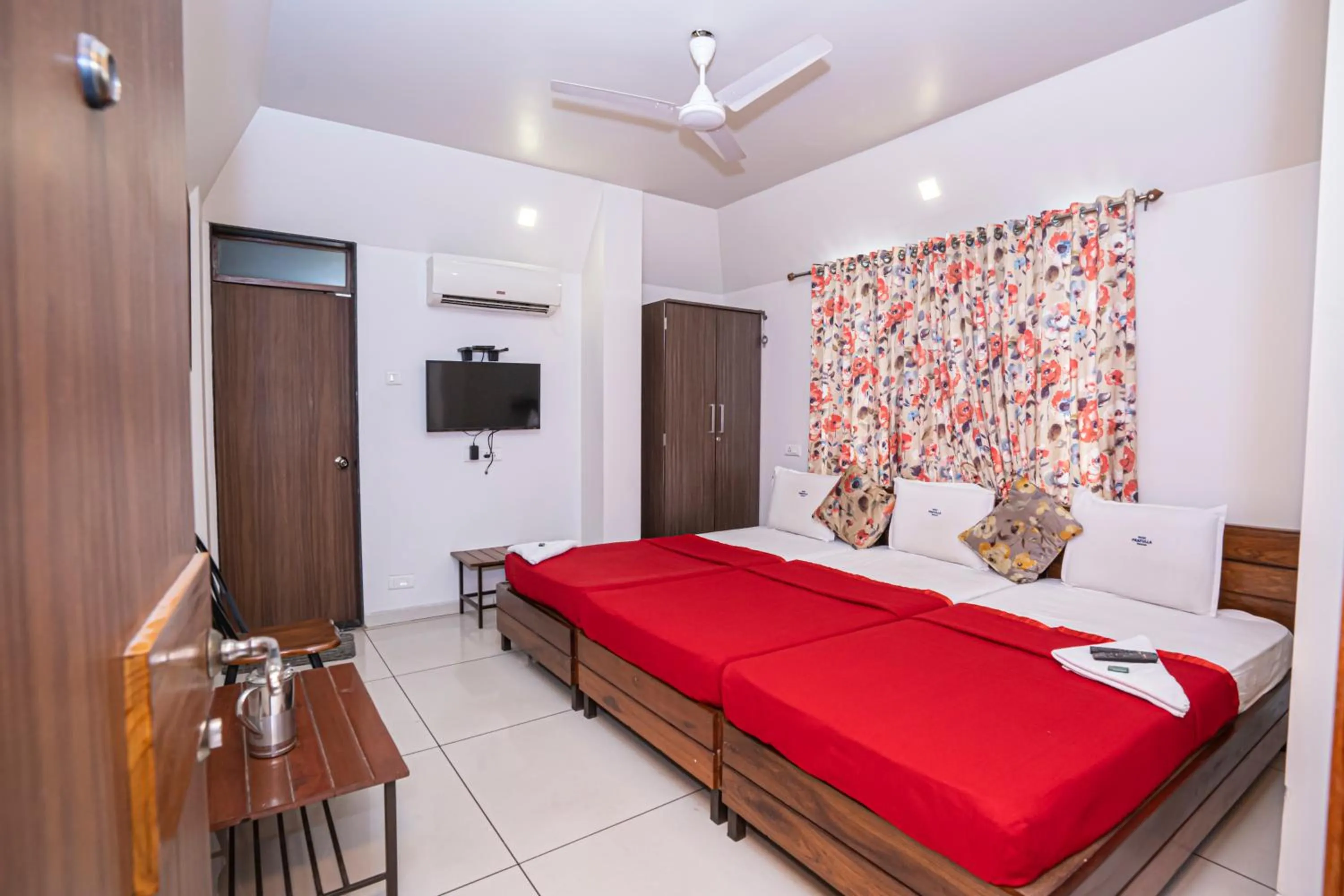 Bed in Hotel Prafulla Pure Veg