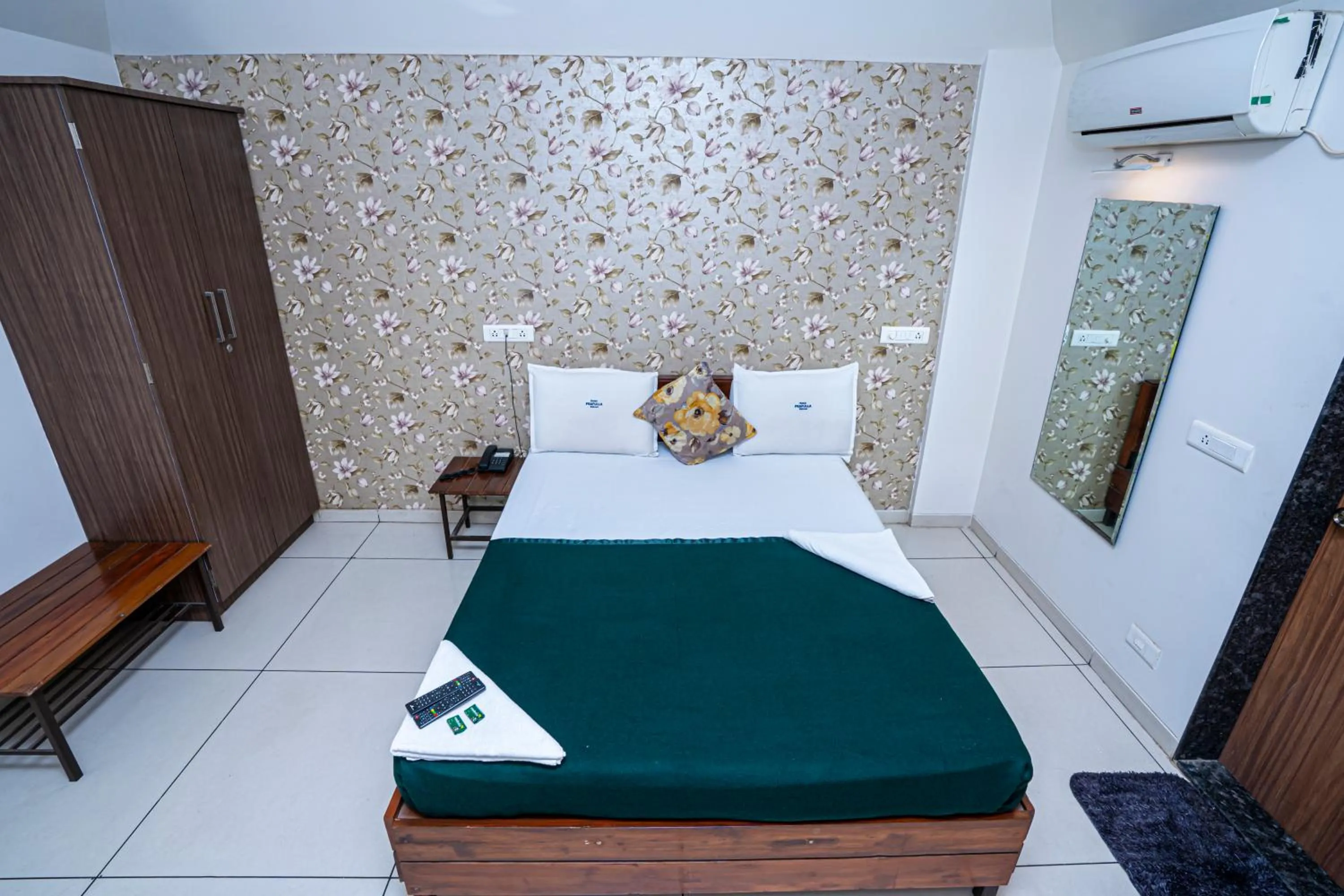 Bed in Hotel Prafulla Pure Veg